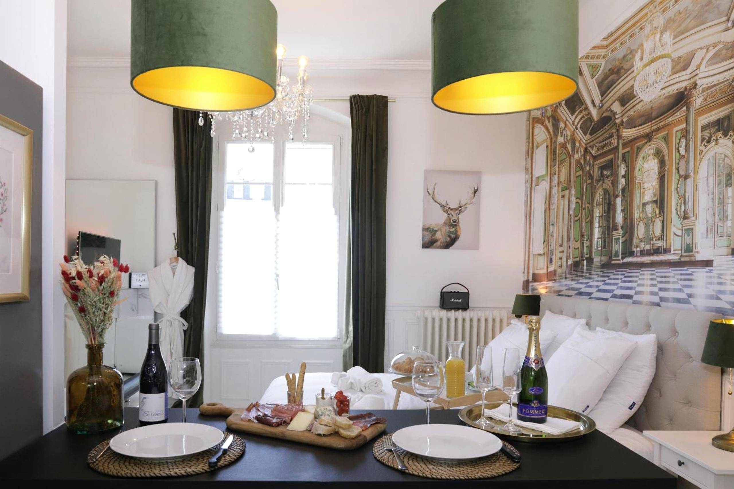 Photo du logement - Le Gatsby - Cosy Flat - Jacuzzi - Senlis