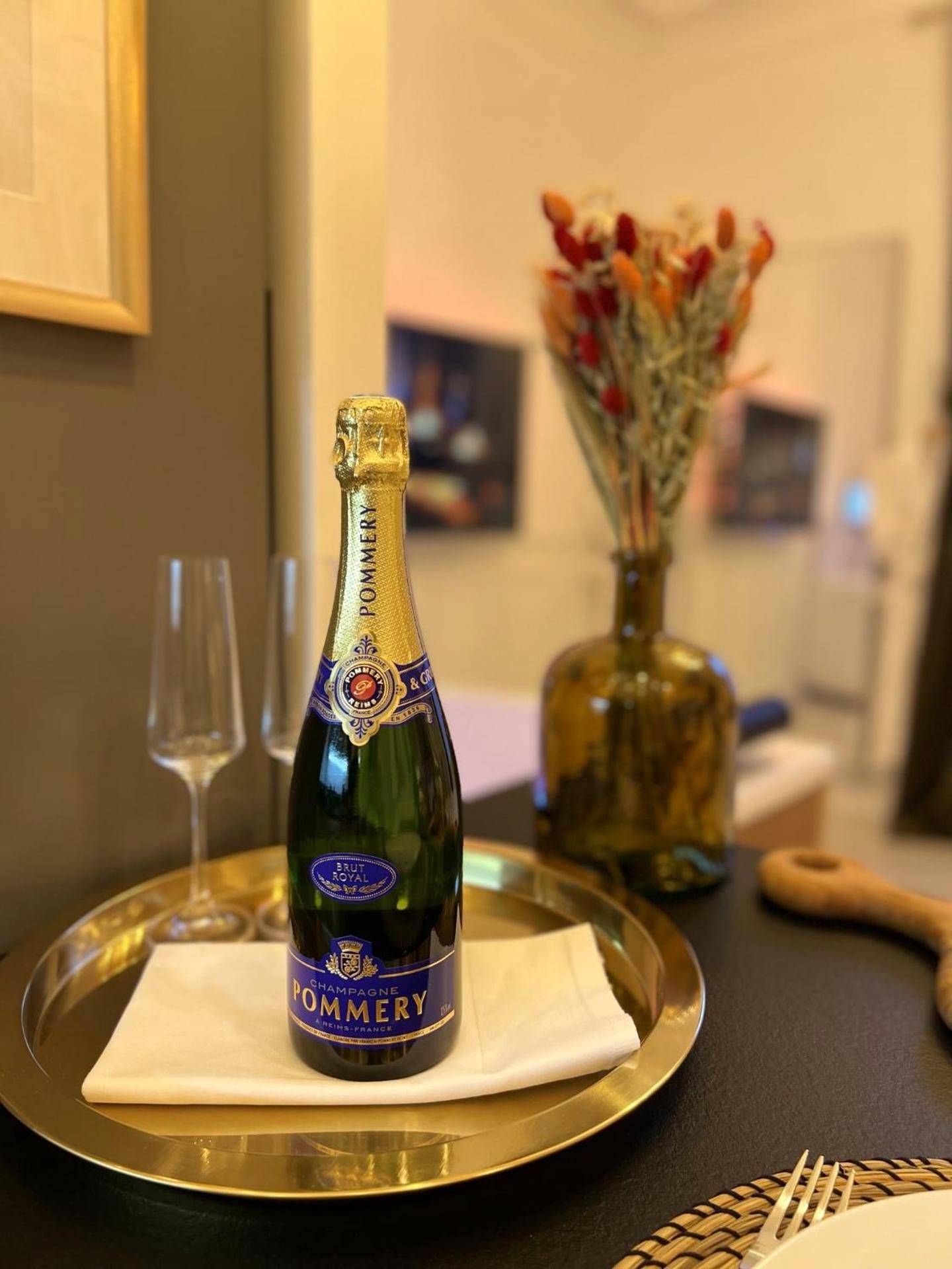 Photo du logement - Le Gatsby - Cosy Flat - Jacuzzi - Senlis - Senlis