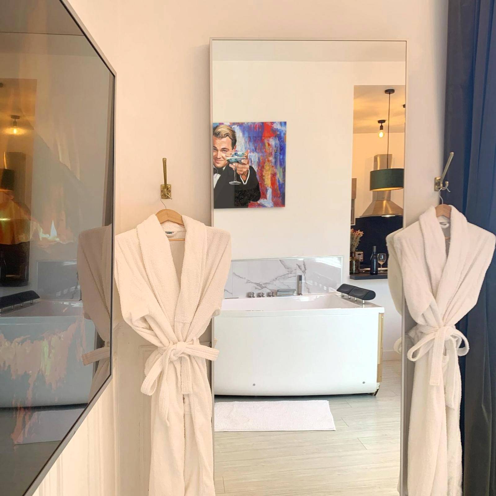 Photo du logement - Le Gatsby - Cosy Flat - Jacuzzi - Senlis - Senlis