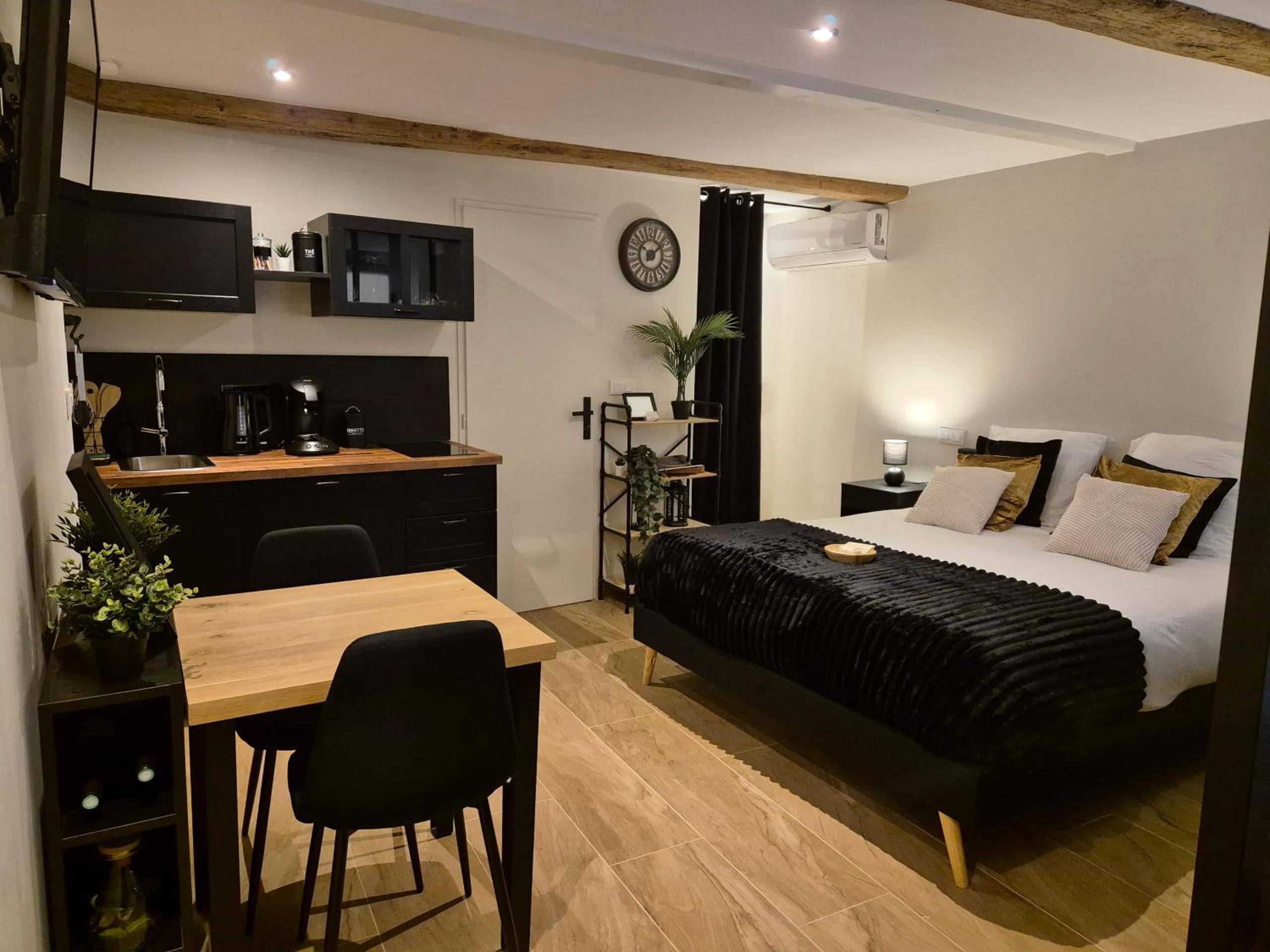 Detail du logement - Gîte érotique avec spa privatif