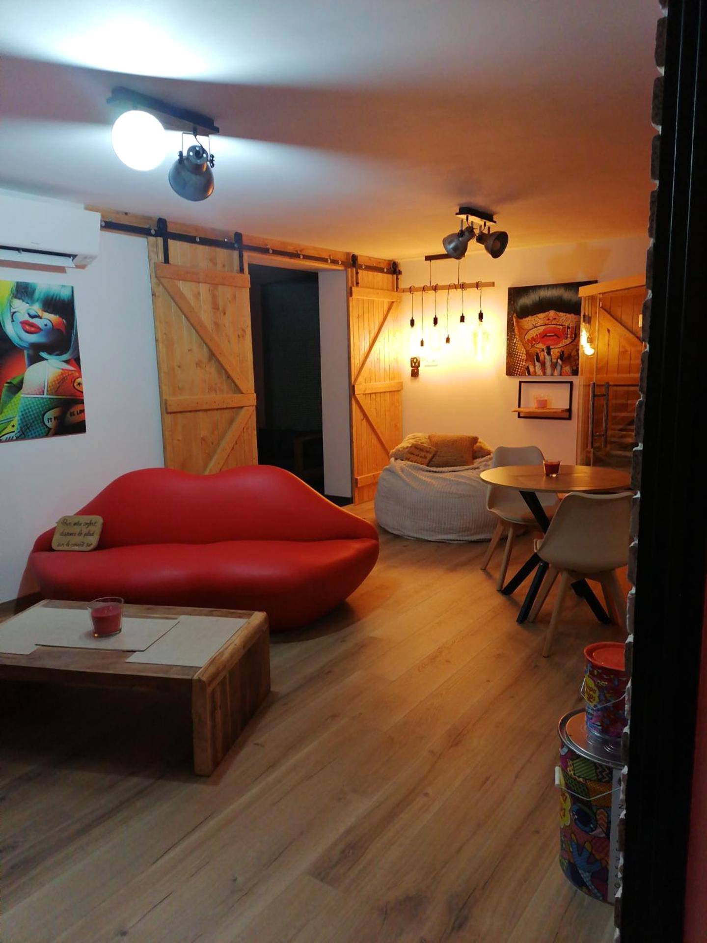 Photo du logement - Gîtes déco pop et chaleureuse avec jacuzzi, sauna, piece coquine