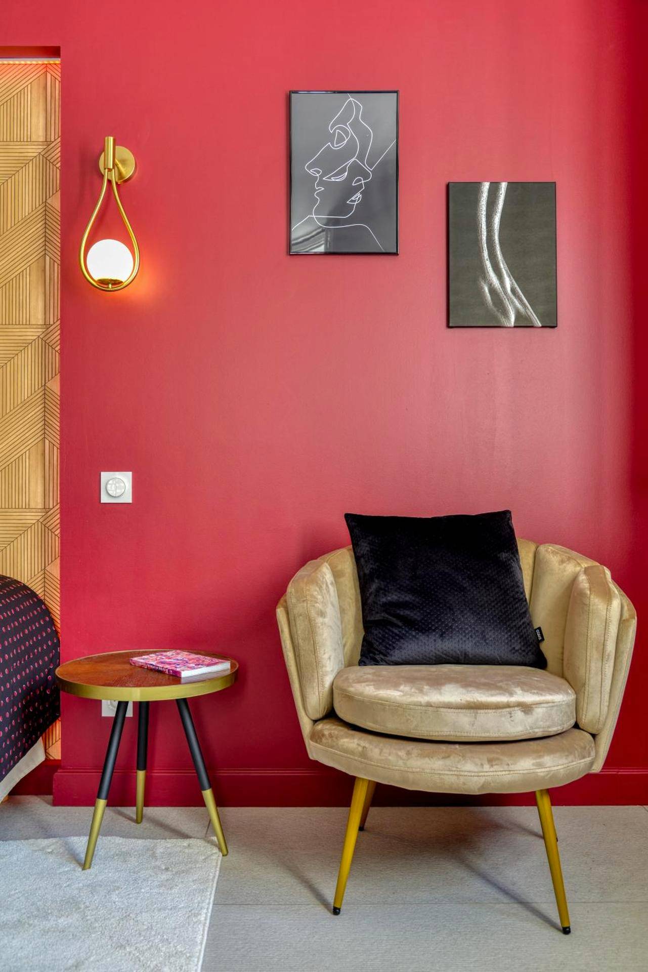 Photo - Les Gîtes de Laure - O Lit Divin, Instant de volupté, BALNEO SAUNA, Climatisation, Netflix, 160m de la Cité Médiévale