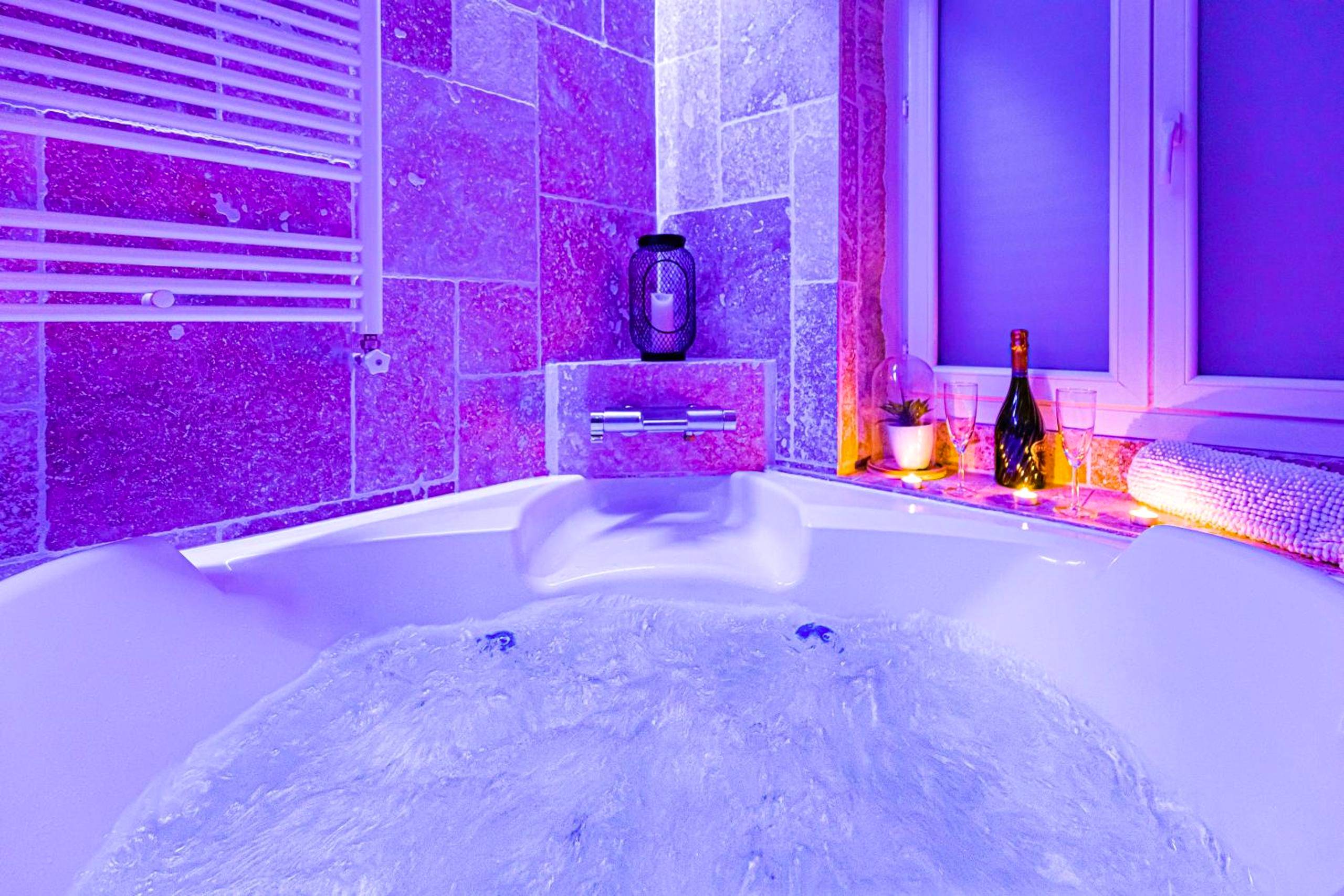 Photo du logement - "glamappartspa" Chalet Cosy, Chill & Parking - Dijon