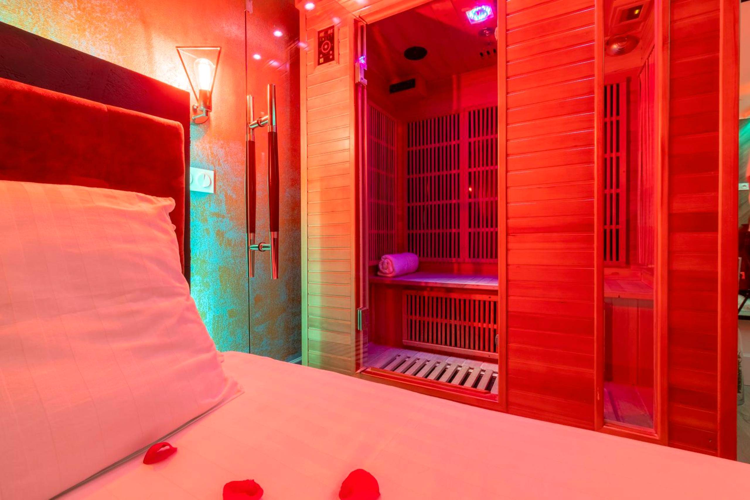 Sauna infrarouge privatif en bois - "glamappartspa" Chalet Cosy, Chill & Parking