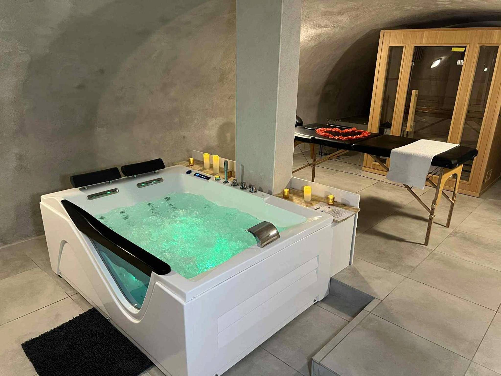 Photo du logement - Studio Glamour avec espace balnéo privé