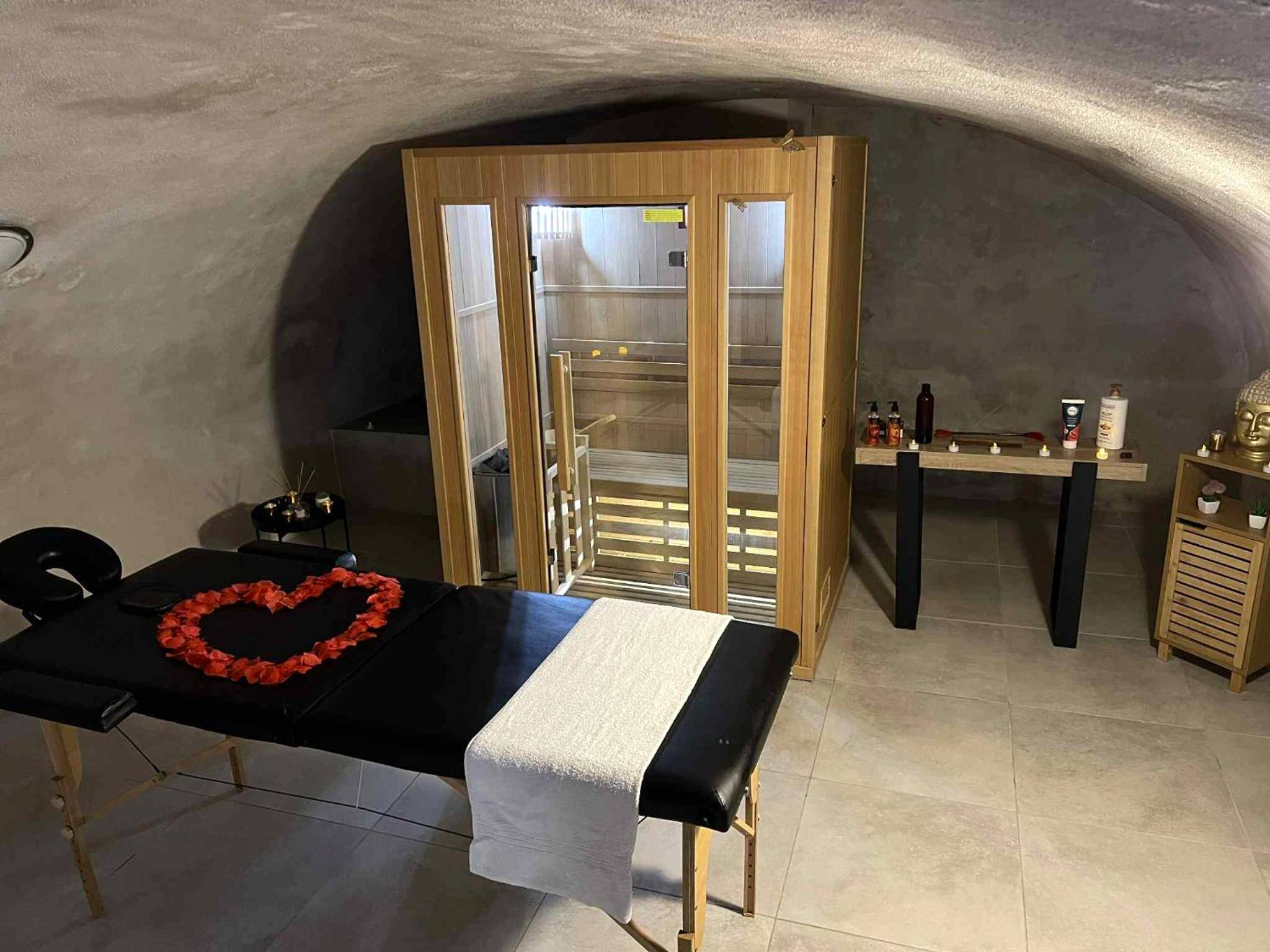 Photo du logement - Studio Glamour avec espace balnéo privé - Clermont - Ferrand