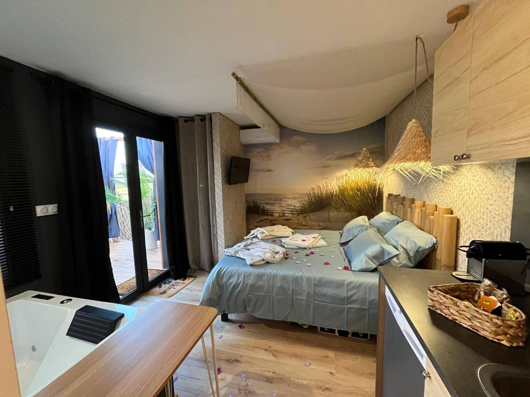Vue principale - Love Room Muret - Glamour tinyhouse