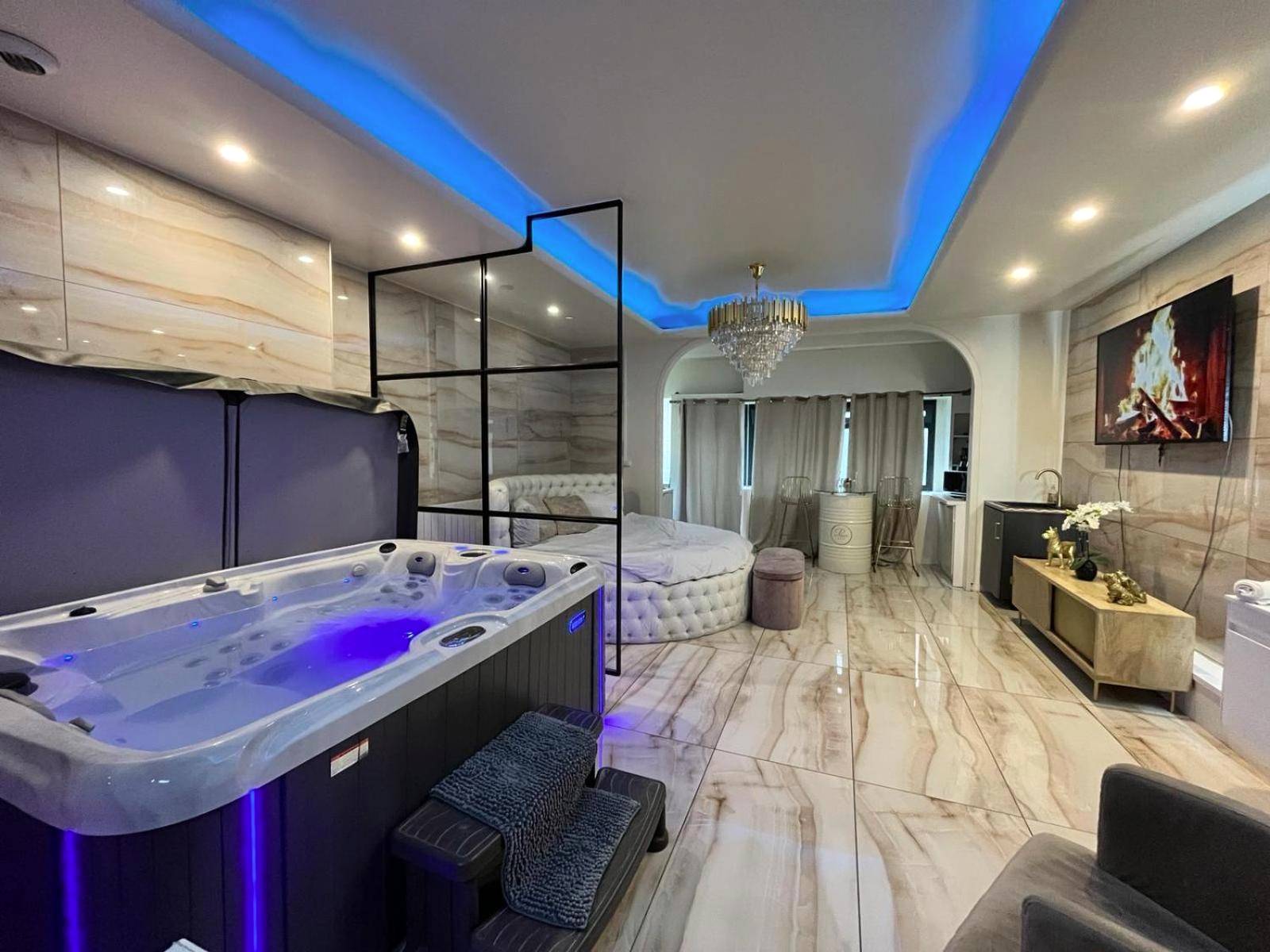 Photo du logement - Golden house - JACUZZI