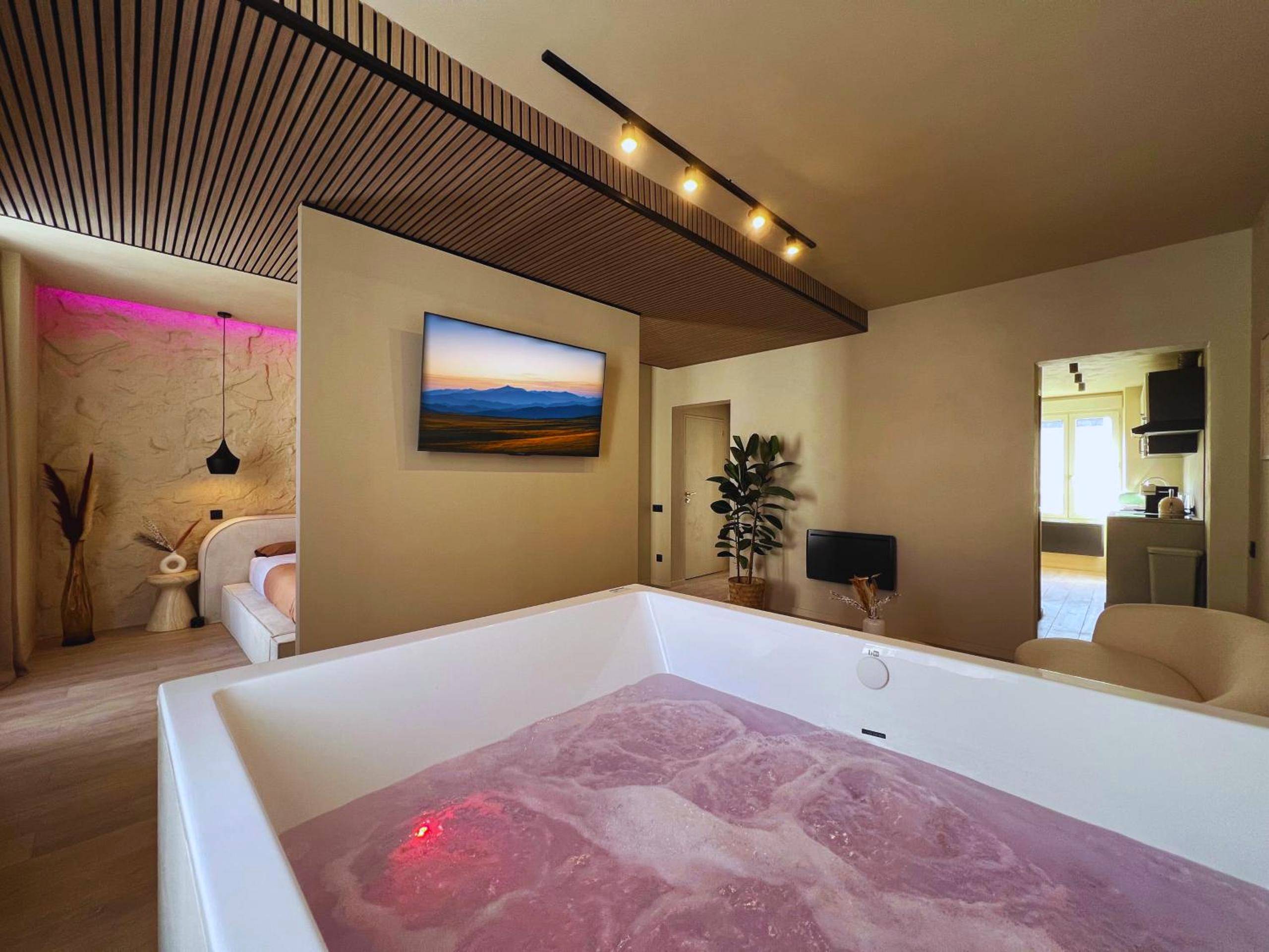 Vue du logement - Love Room Angers - Harmony Room Suite avec Balnéo