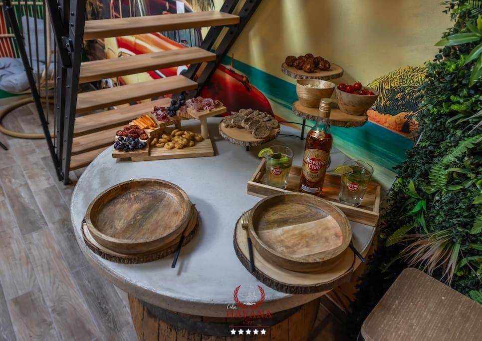 Photo du logement - Loft "Havana Spa" Cuba Jacuzzi Sauna Bar à cocktails