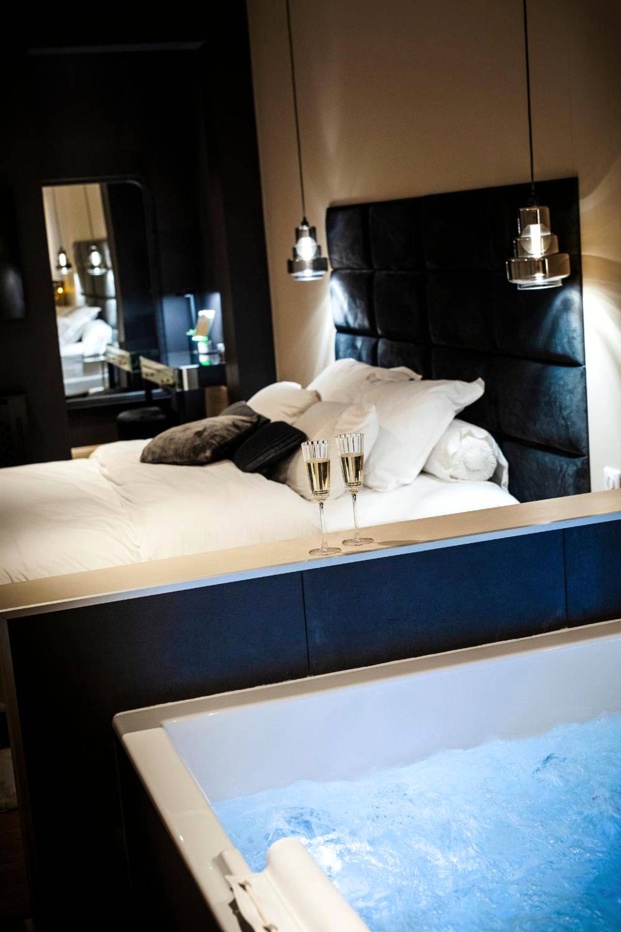 Photo du logement - Hédoné Suite de luxe et Spa privatif - Nancy