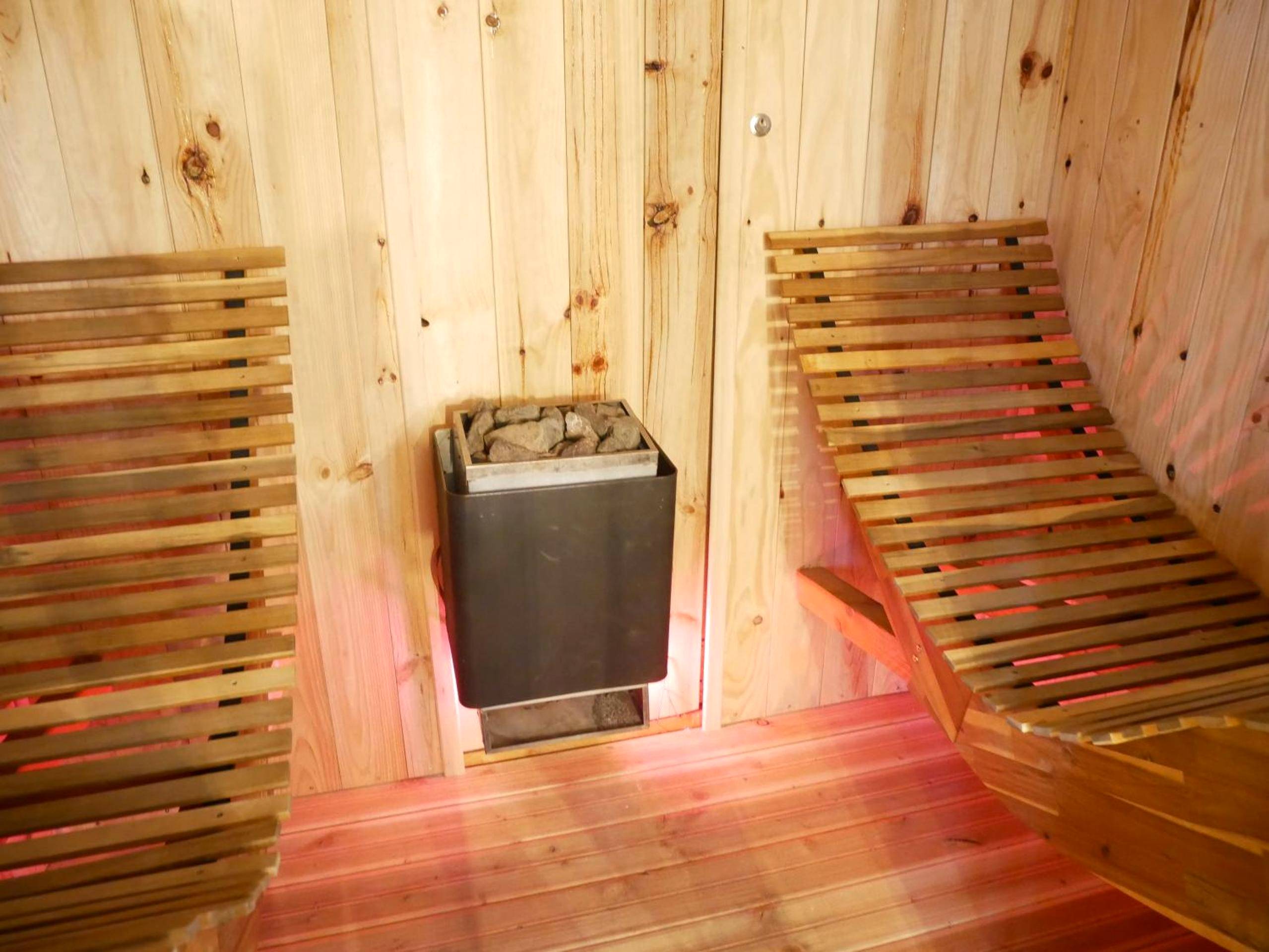 Photo du logement - HOTEL DU BERRY - Loveroom avec Sauna, Hammam, Jacuzzi privatifs