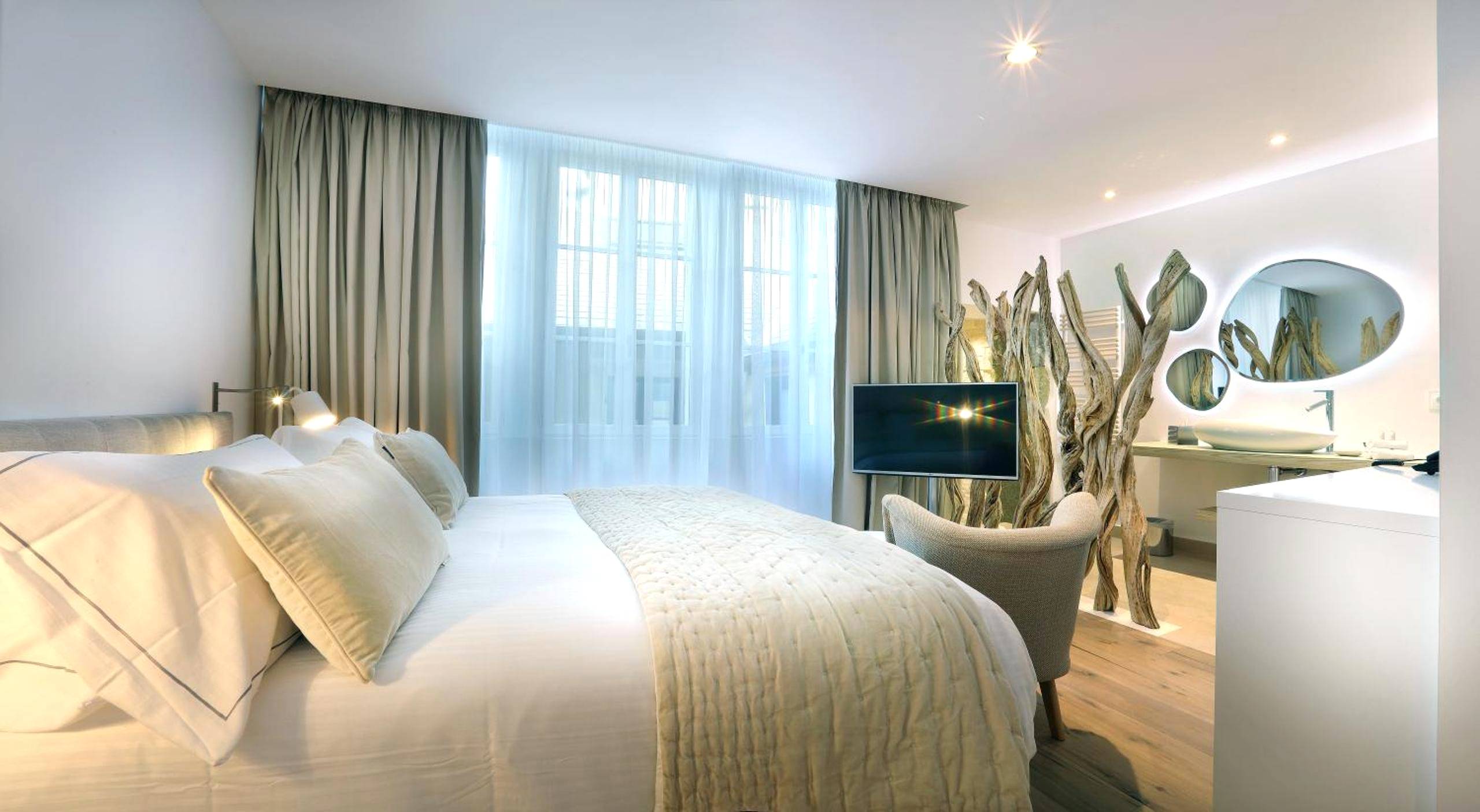 Photo du logement - Petit Hôtel Confidentiel - Chambéry