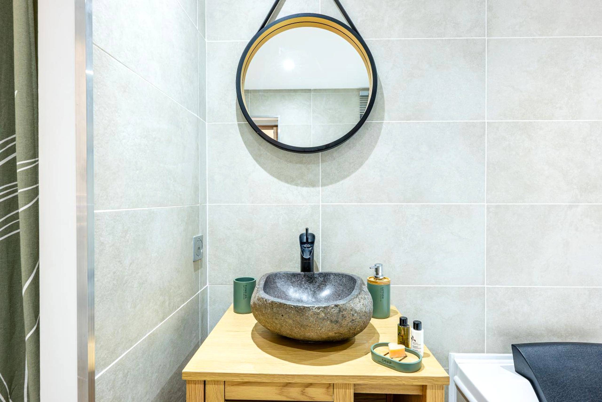 Photo du logement - Il Était Une Fois - GAP Chambre romantique & SPA