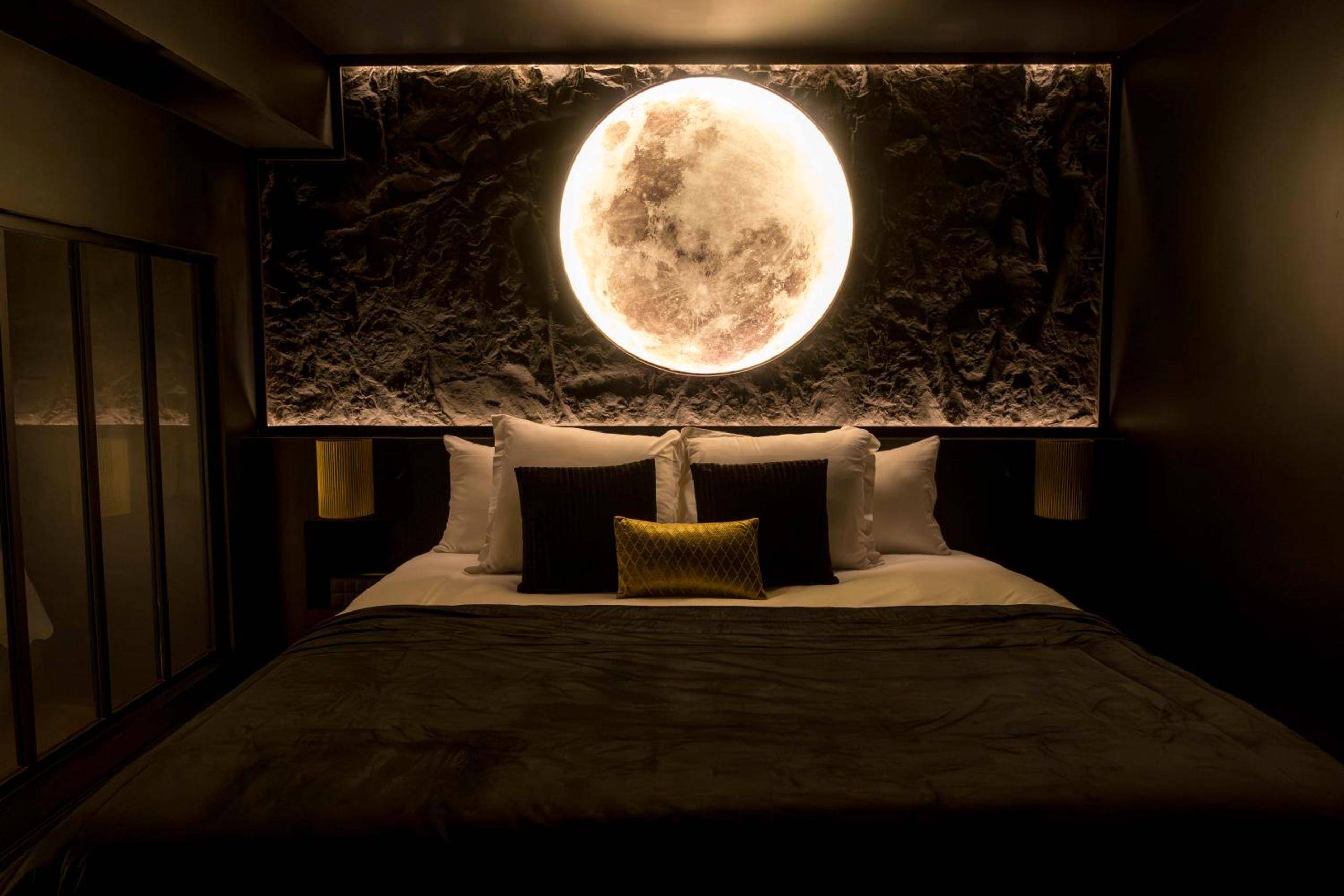 Vue principale - Love Room Le Havre - L'inattendu - Escapade romantique et spa privatif - jacuzzi, sauna, hammam
