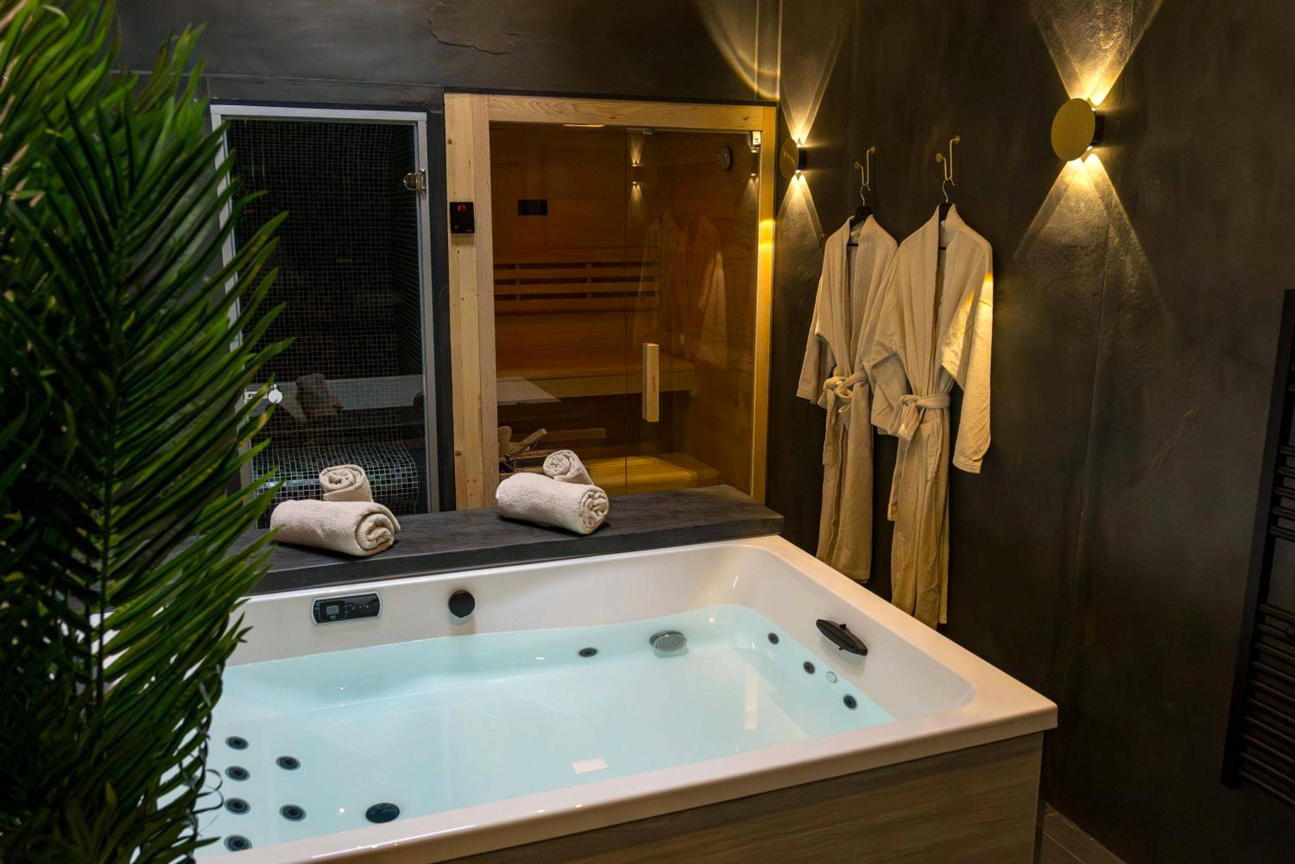 Autre vue interieure - L'inattendu - Escapade romantique et spa privatif - jacuzzi, sauna, hammam - Le Havre