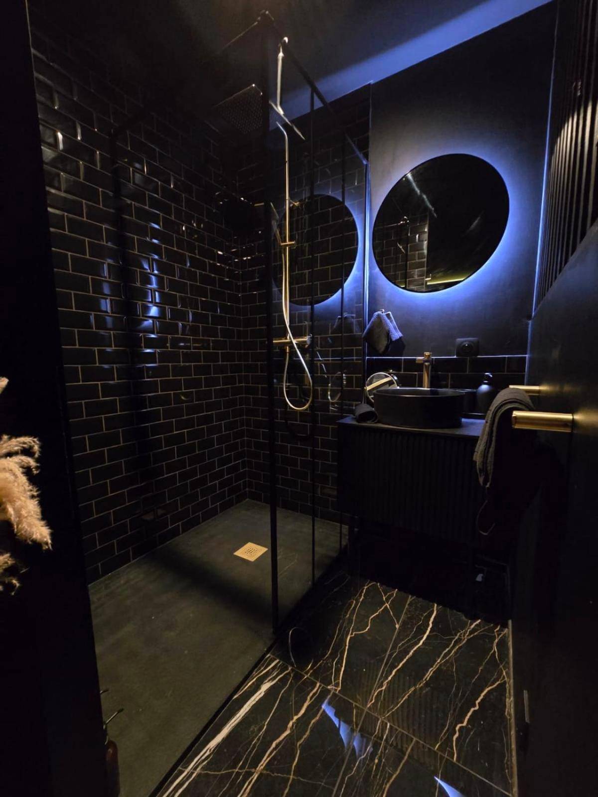 Vue interieure - Infinityroom I Secret suite I Love room I Angouleme