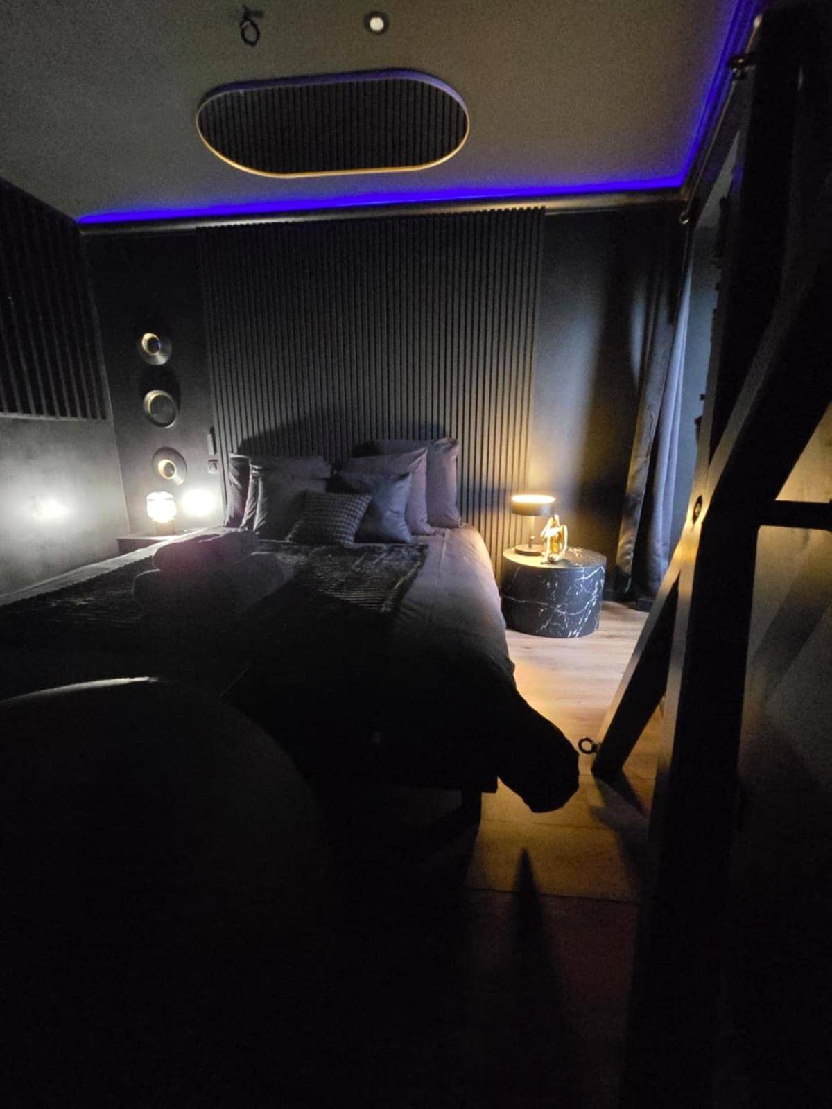 Photo du logement - Infinityroom I Secret suite I Love room I Angouleme