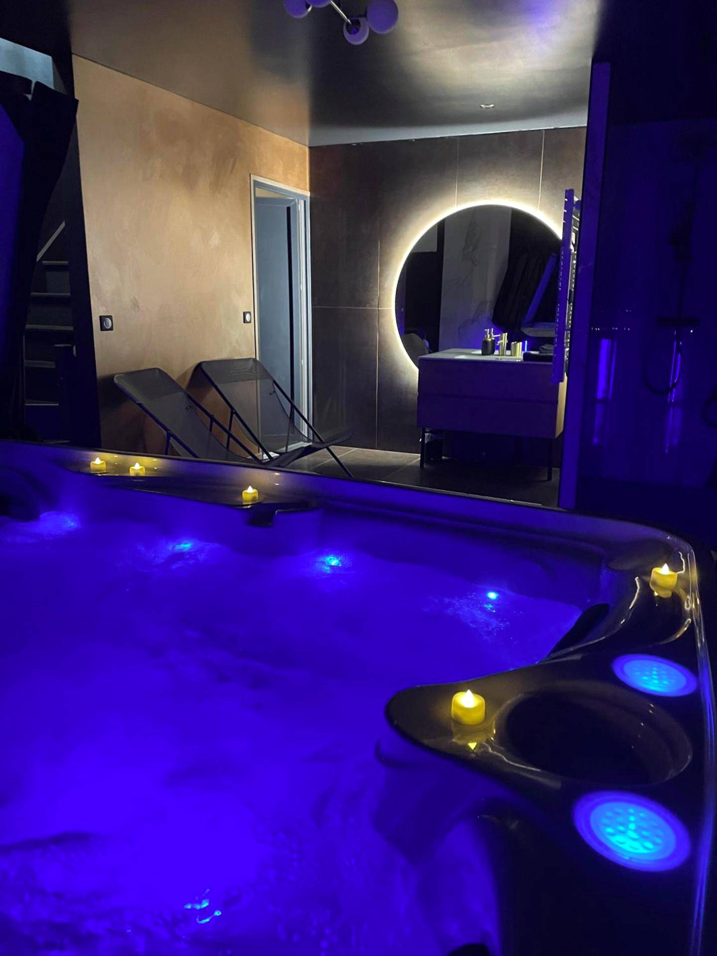 Photo du logement - Insolite Escapade avec Spa privatif