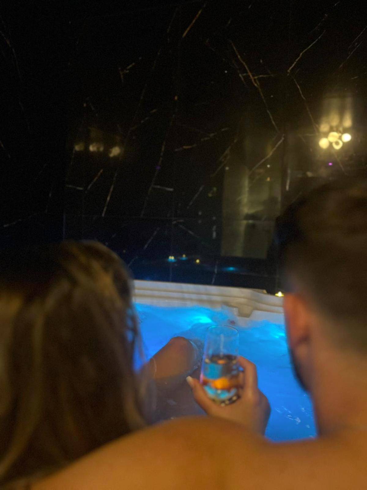 Photo du logement - Insolite Escapade avec Spa privatif