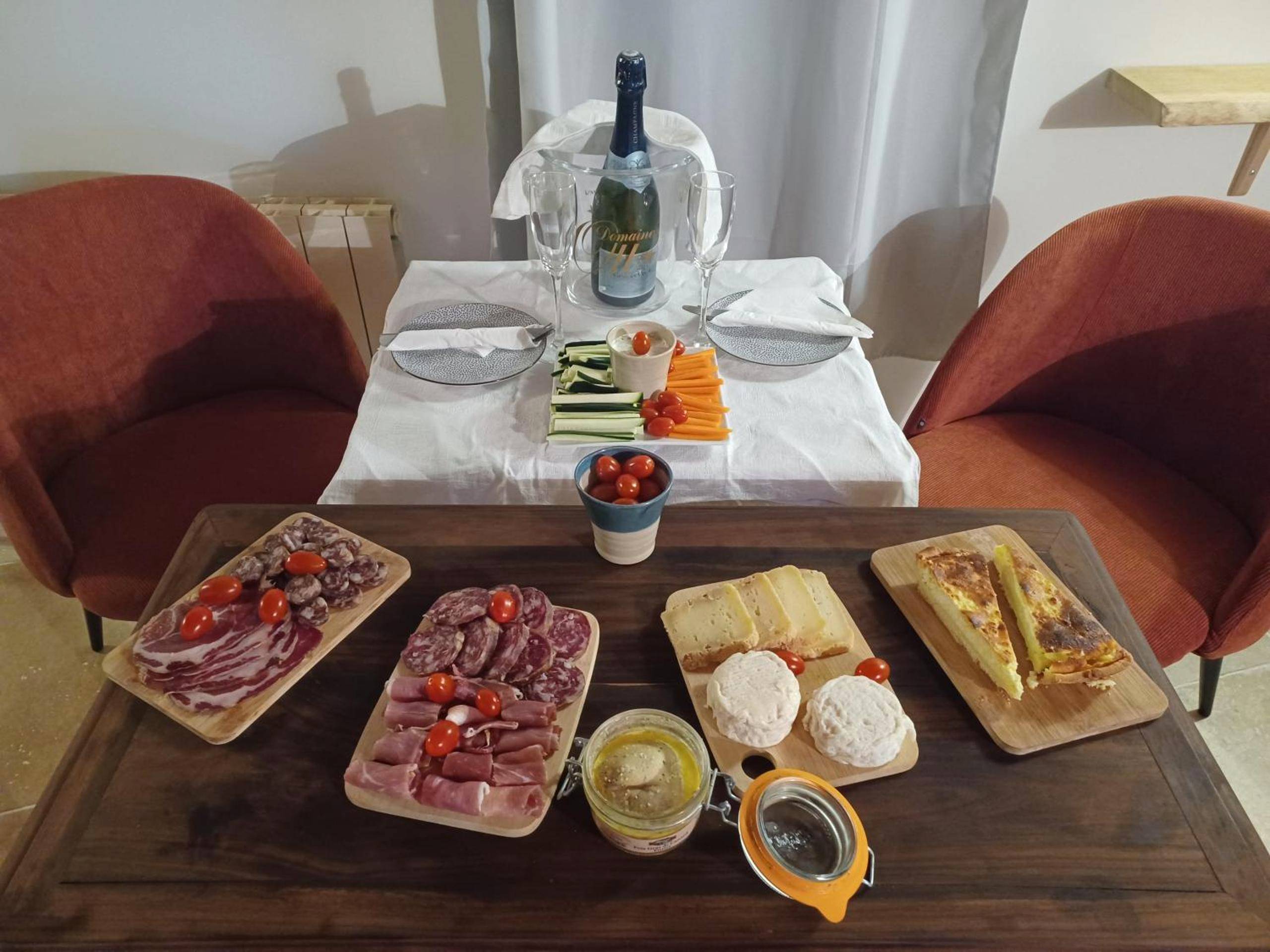 Photo du logement - Hébergement insolite avec jacuzzi privatif Millau