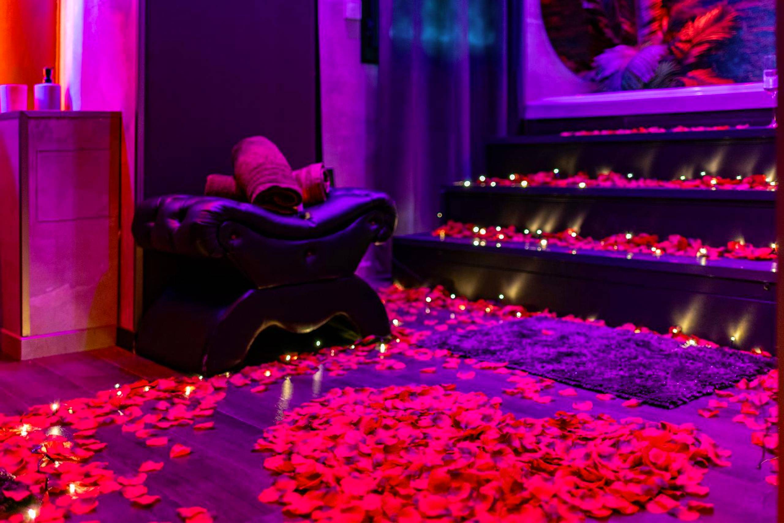 Photo du logement - L’Insolite, Spa Privatif (Appartement Jacuzzi)