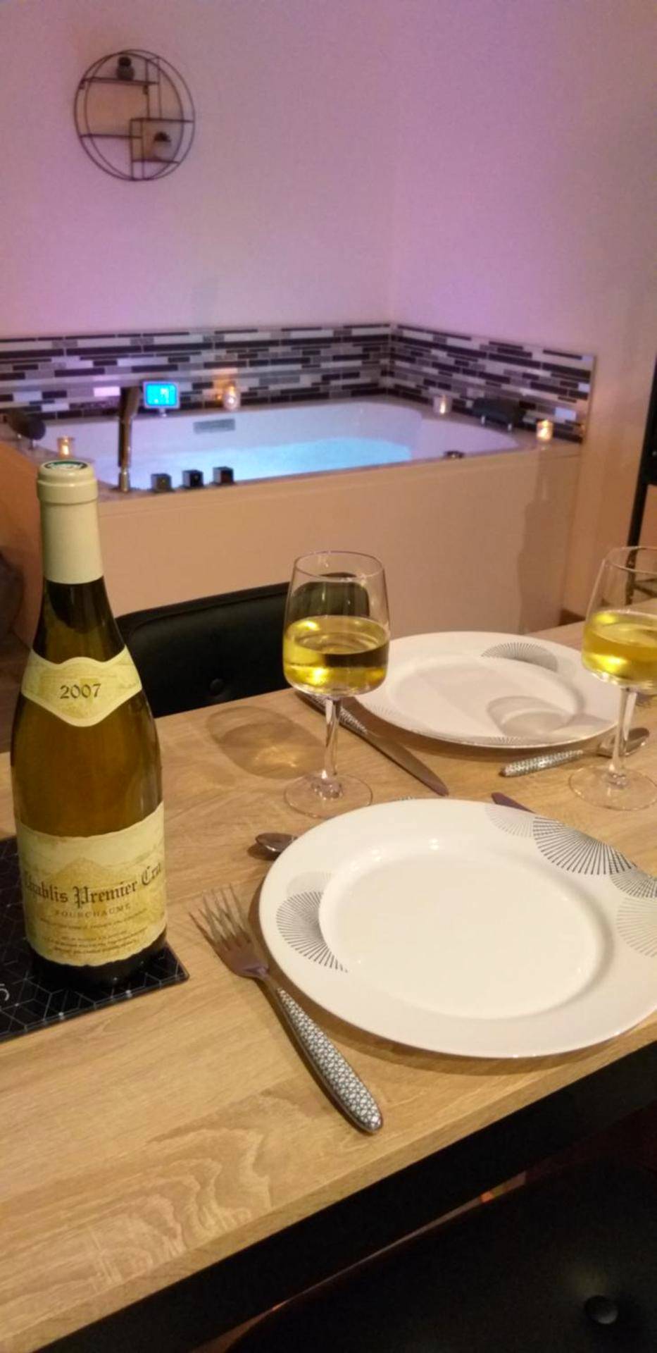 Photo du logement - L'instant spa et sa terrasse privative - Mont - Saint - Sulpice