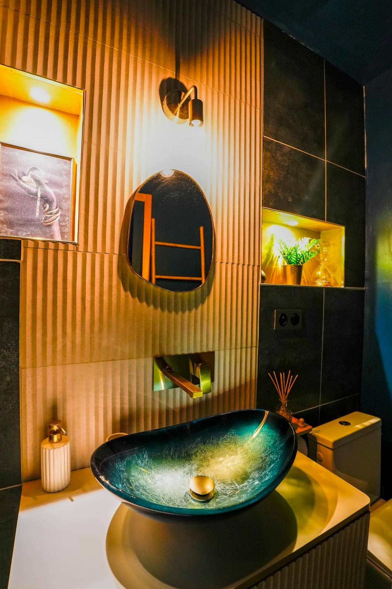 Photo du logement - L'instant Suspendu - Studio Jacuzzi Terrasse Plages