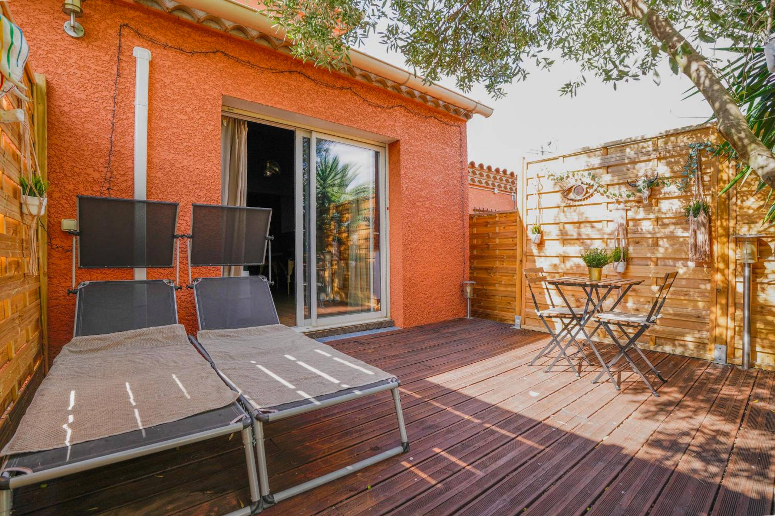 Photo du logement - L'instant Suspendu - Studio Jacuzzi Terrasse Plages