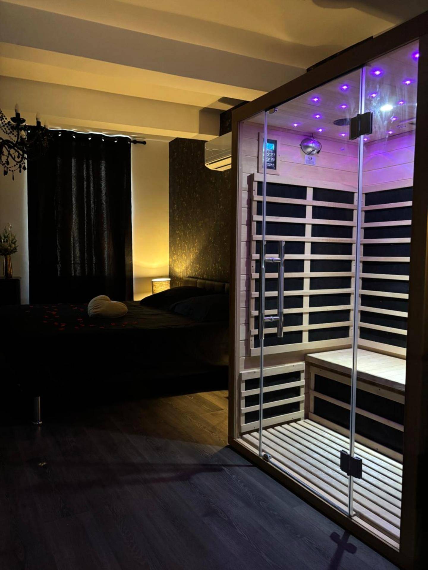 Photo du logement - Love Room L'instanté - Suite "L'élégante"