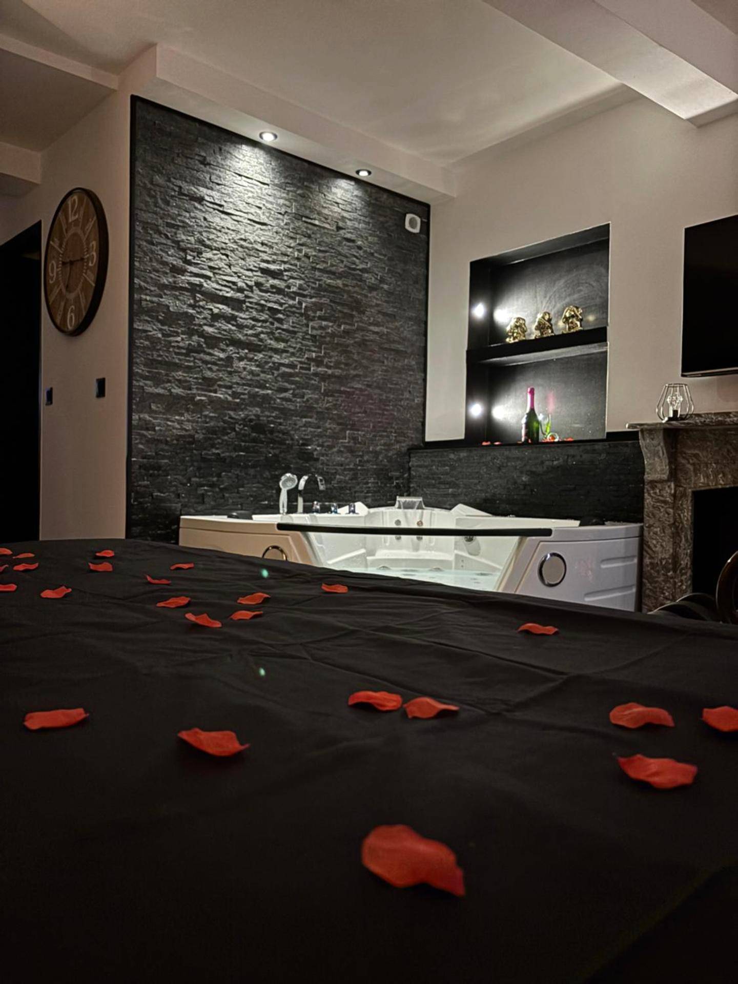 Photo du logement - Love Room L'instanté - Suite "L'élégante"