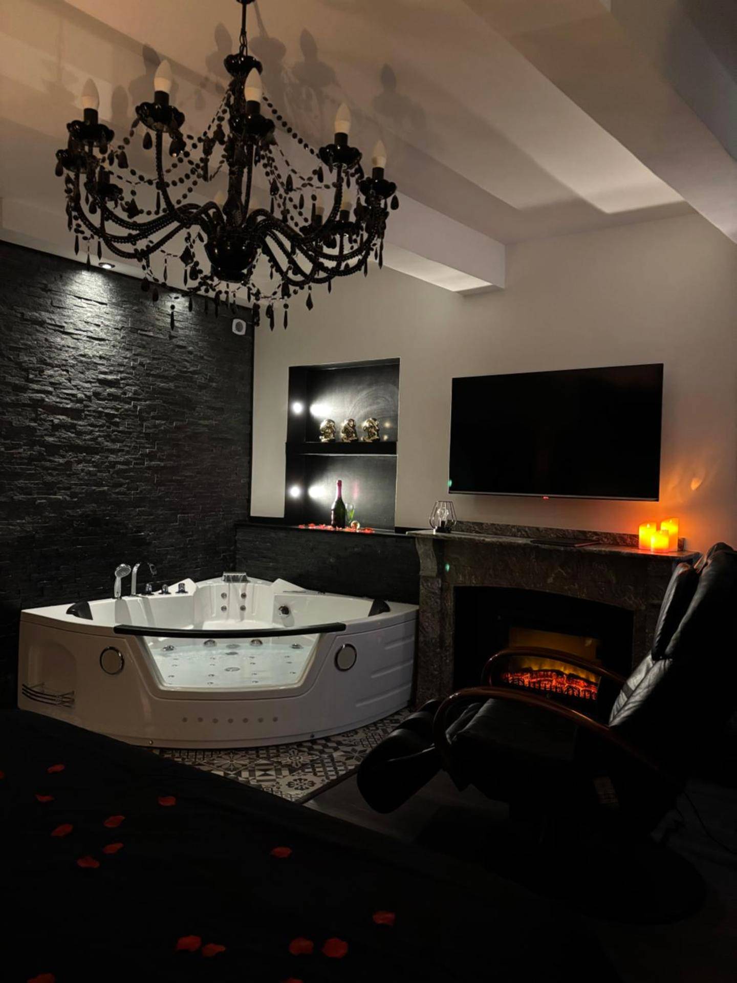 Photo du logement - Love Room L'instanté - Suite "L'élégante" - Limoux