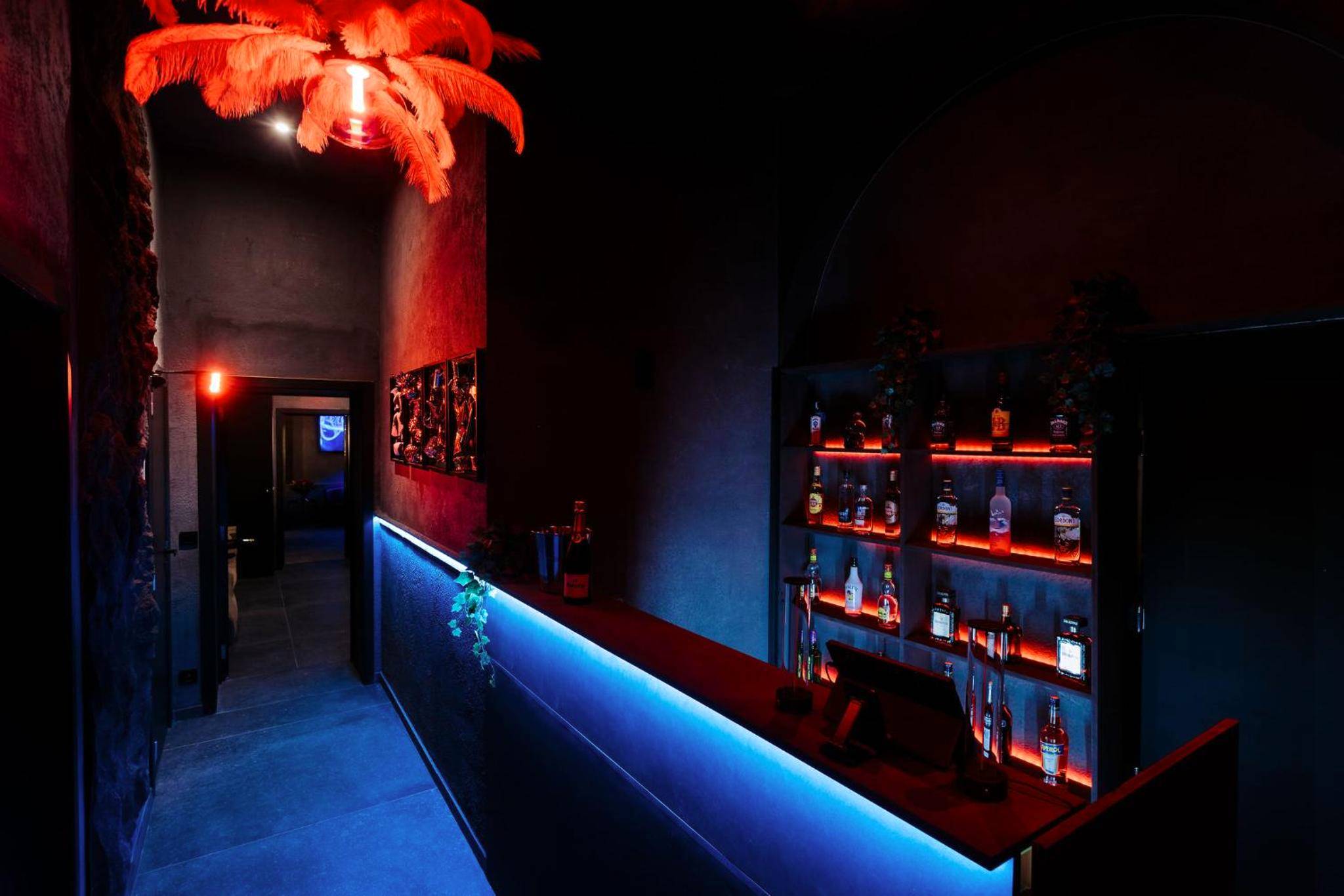 Photo du logement - INTENSE Senses Experience - Suites wellness avec piscine, jacuzzi, sauna, billard etc