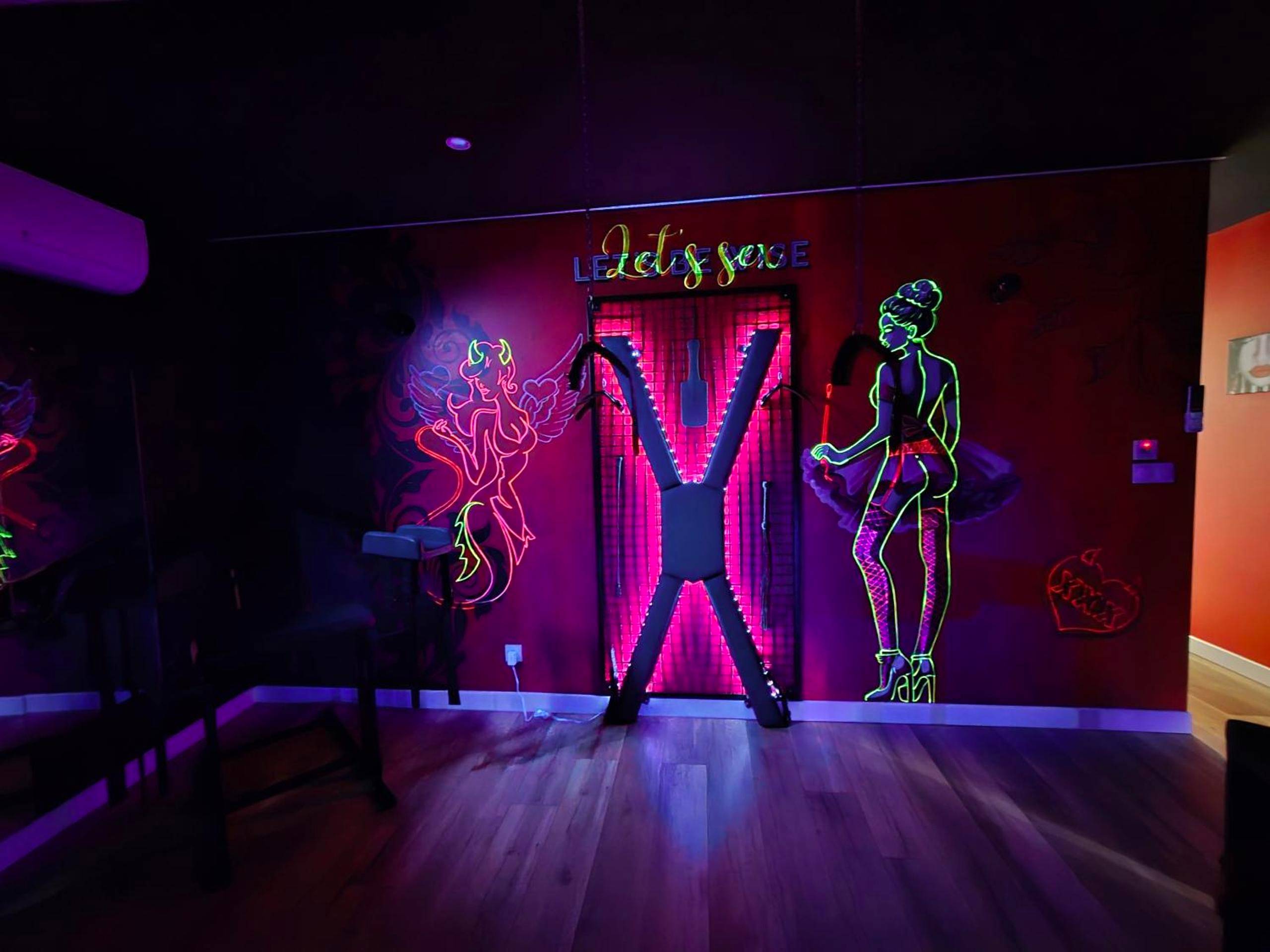 Photo du logement - L'Interdit Suite Luxe Romantique Spa Balneo Sauna Hammam - Serrières