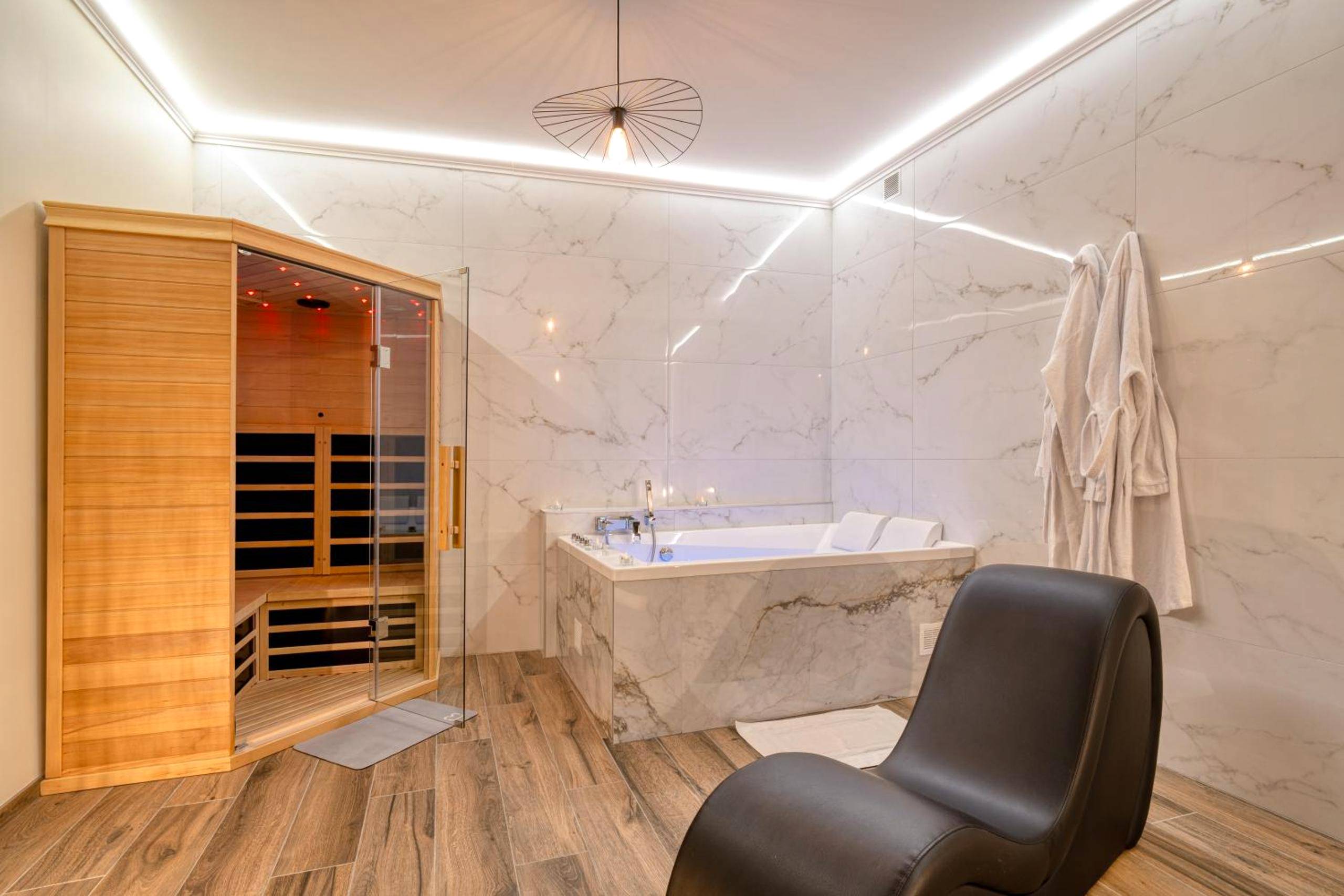 Espace bien - être avec sauna et jacuzzi - Intime Spa et Sauna au coeur de Metz