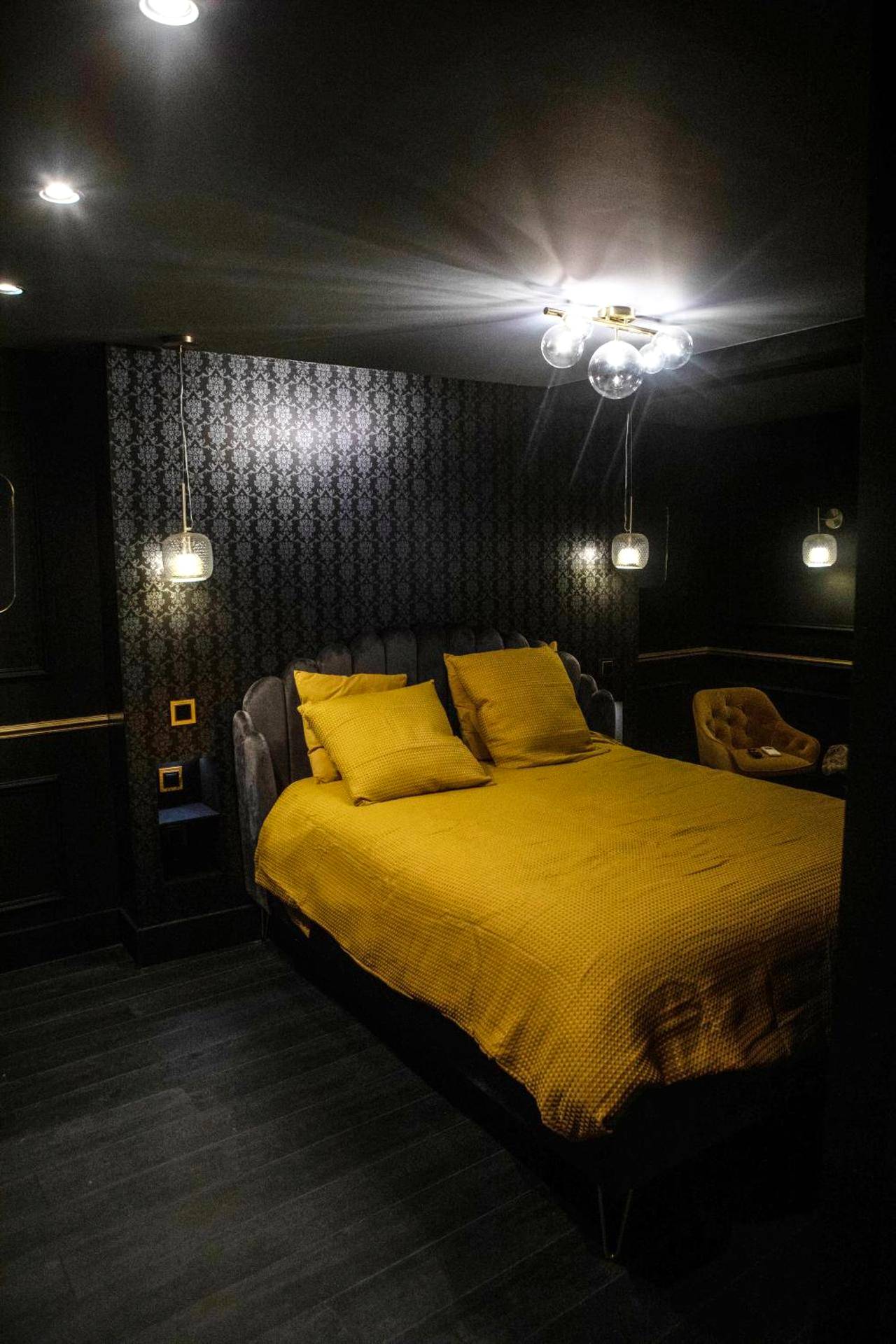 Photo du logement - Superbe Appartement avec Jacuzzi... - Villefranche - sur - Saône