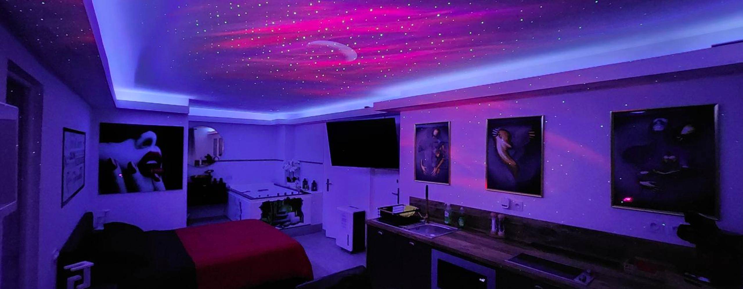 Photo du logement - Love Room romantique avec Jacuzzi 2 places