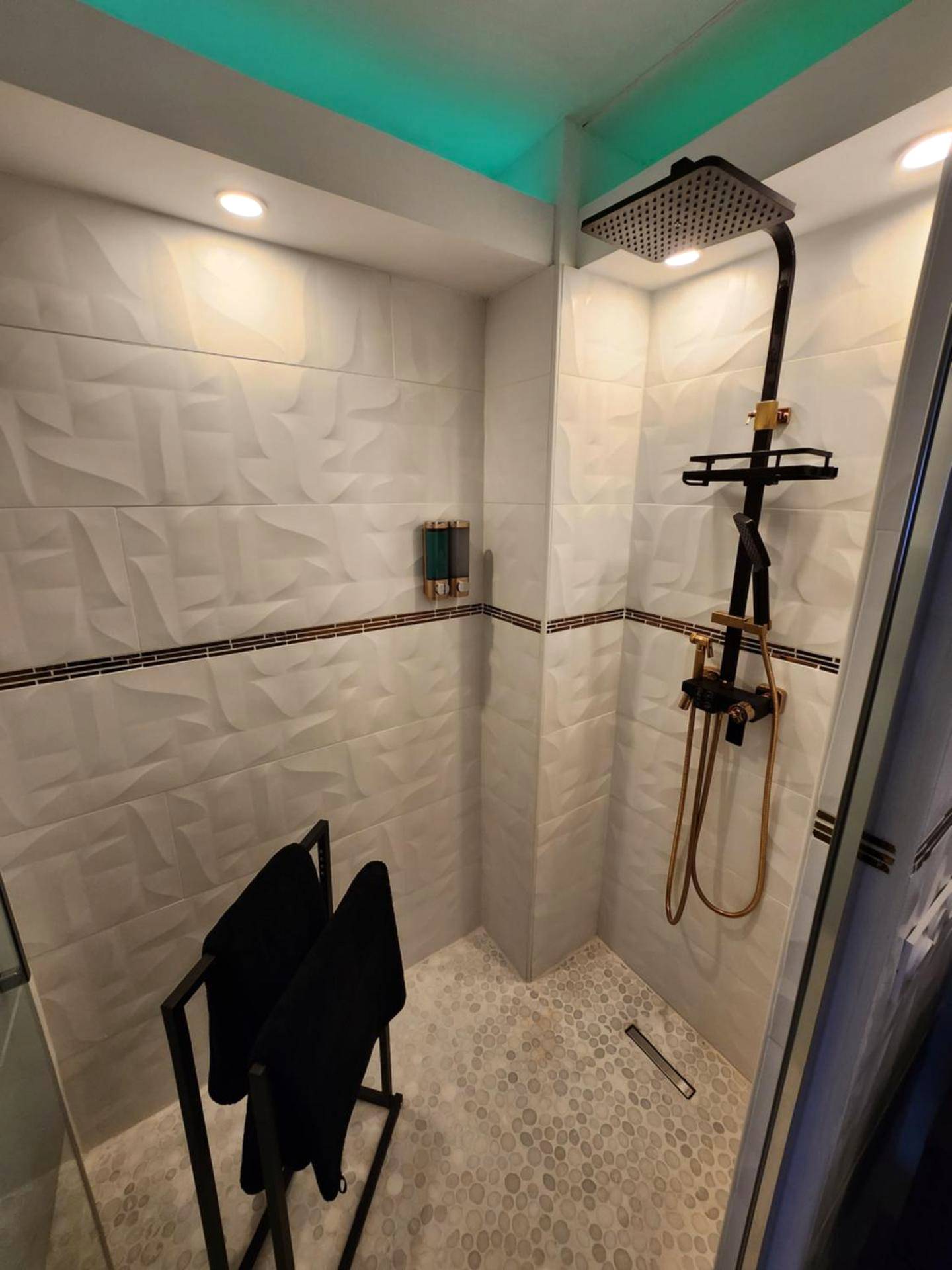 Photo du logement - Love Room romantique avec Jacuzzi 2 places - Perpignan