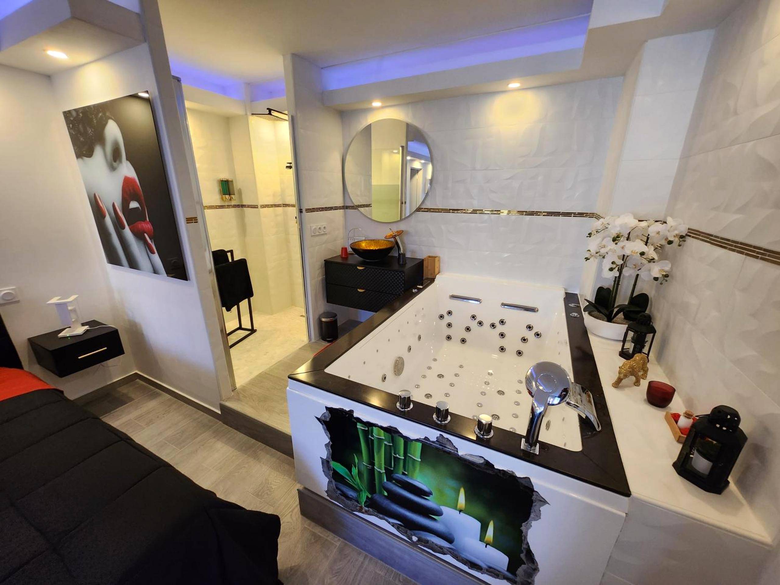 Vue du logement - Love Room romantique avec Jacuzzi 2 places