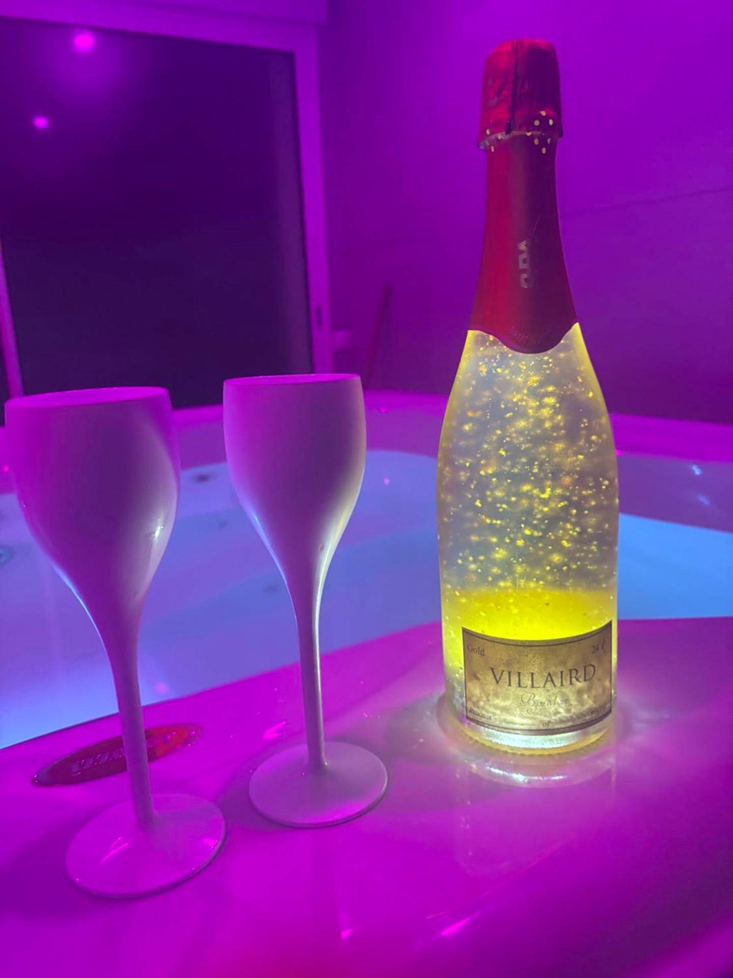 Photo du logement - Jacuzzi privé arrivée autonome - Conflans - Sainte - Honorine