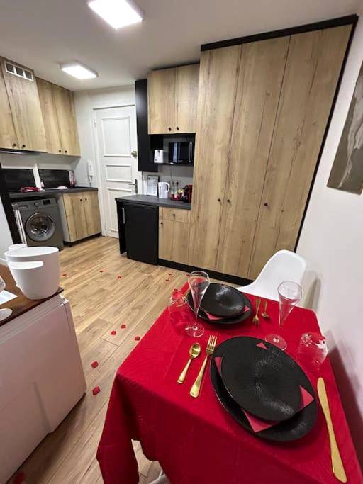 Vue du logement - Love Room à Cannes - Appartement 25m2 pour 2 personnes avec un jacuzzi Privé
