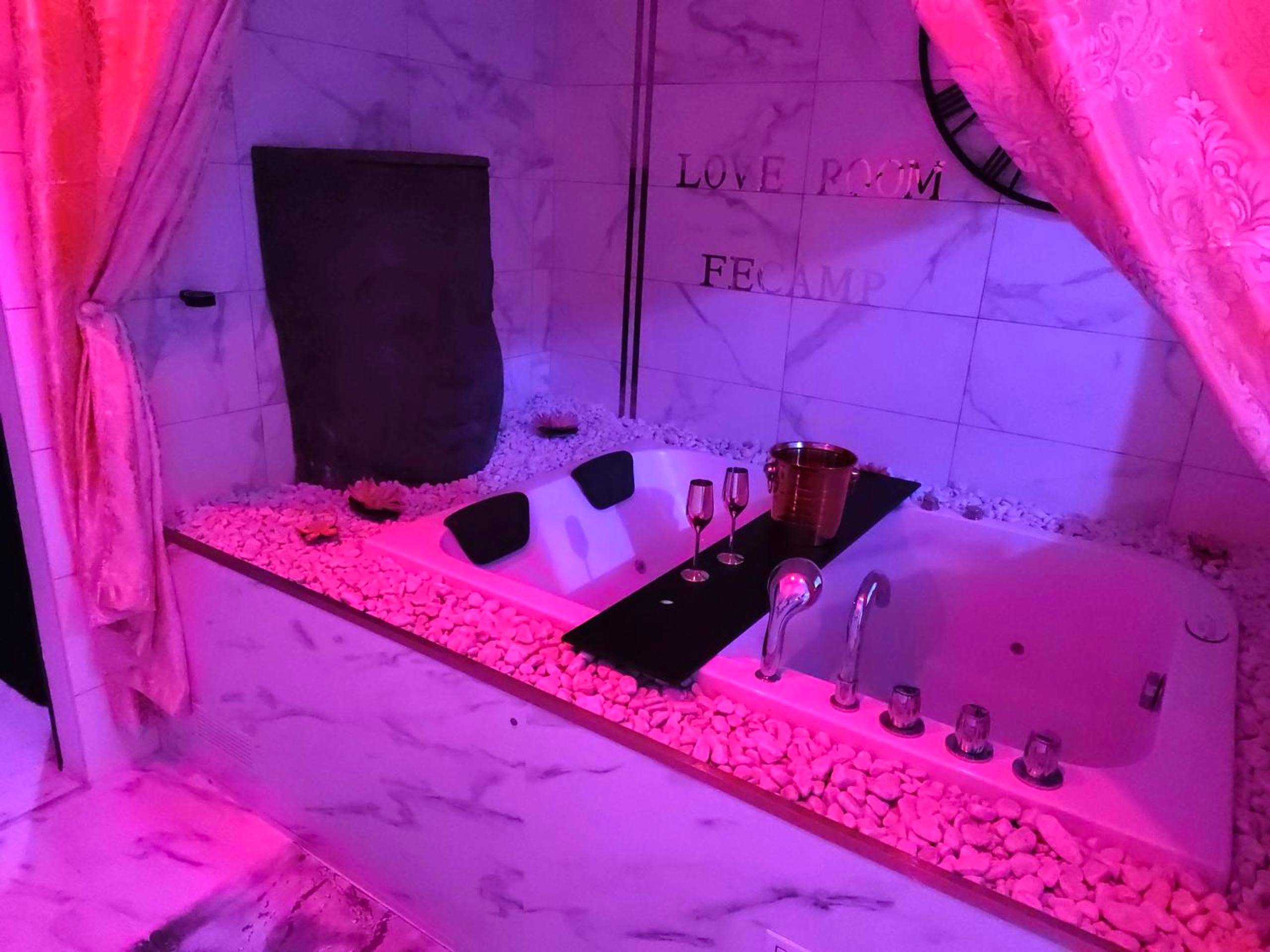 Photo du logement - Jacuzzi Romantique 15 min Etretat 3