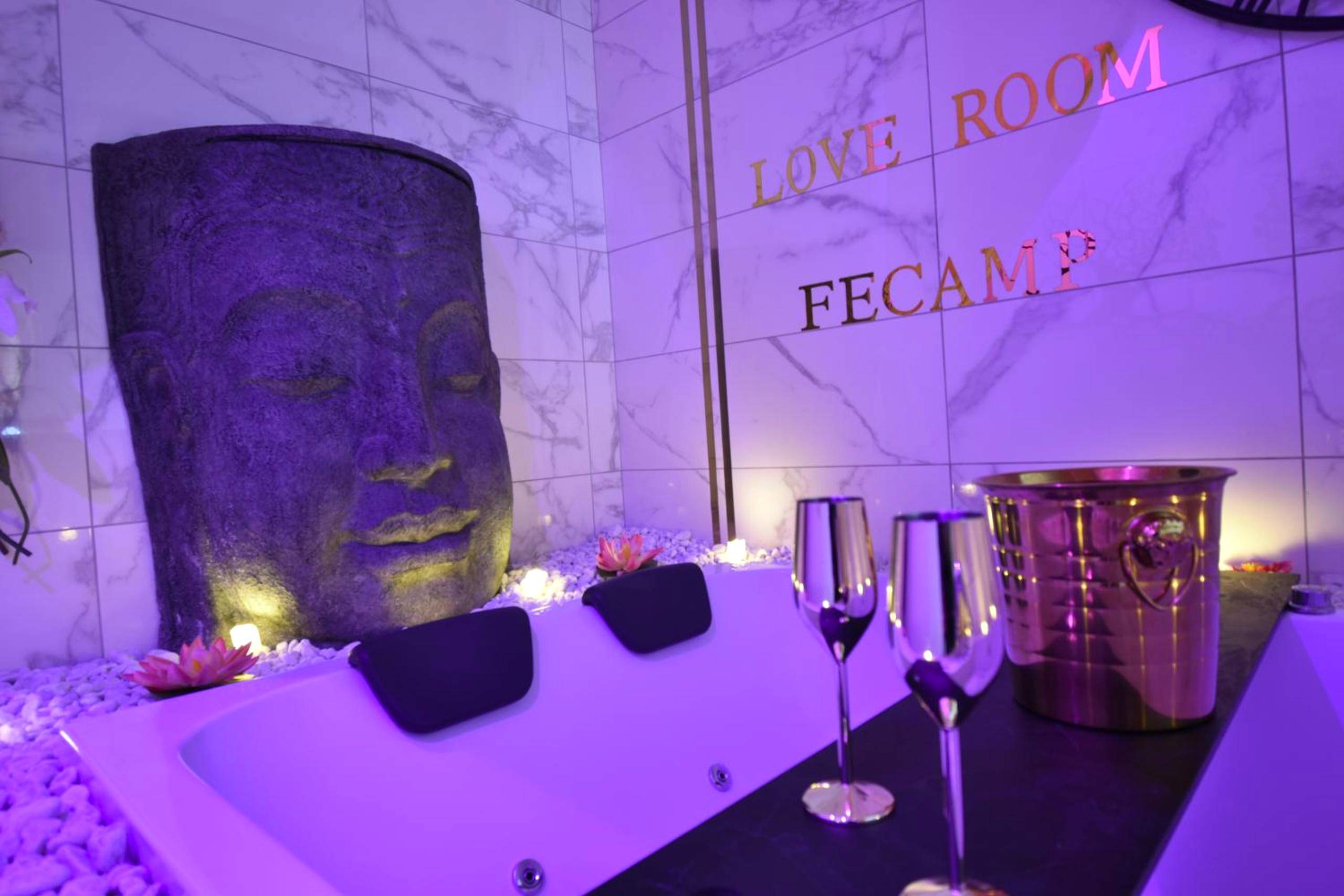 Photo du logement - Jacuzzi Romantique 15 min Etretat 3 - Fécamp