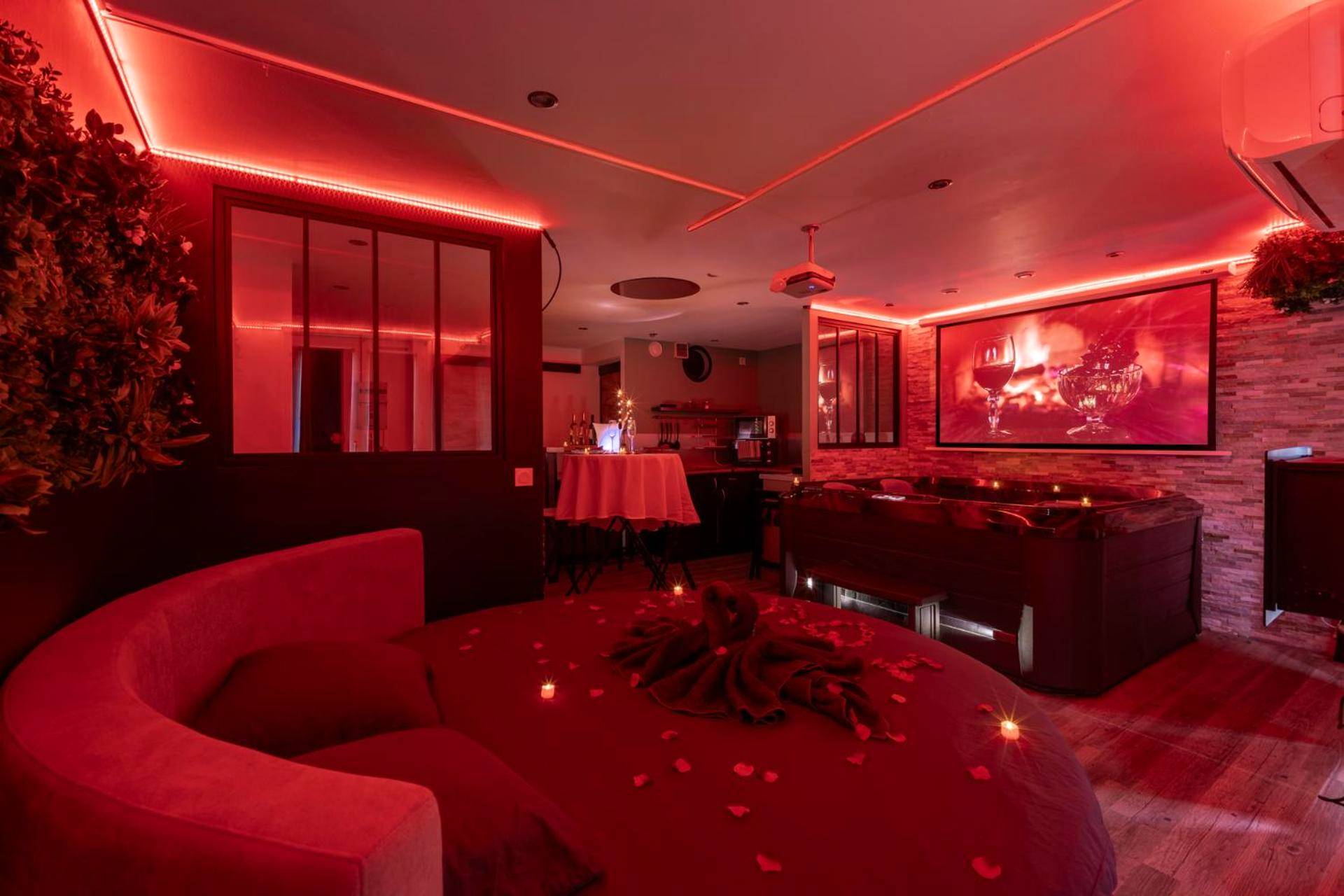 Photo du logement - Appartement Love Room/Jacuzzi - Toulouse