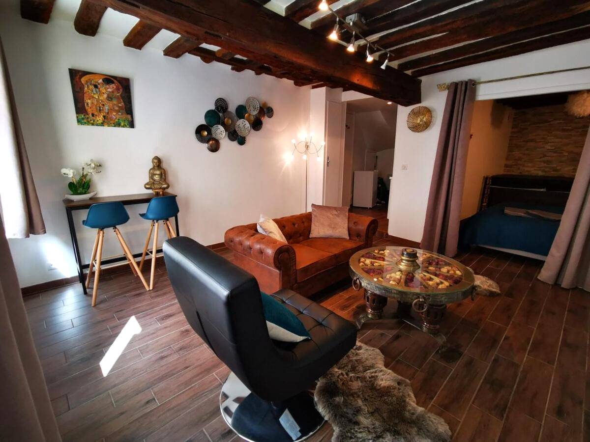 Photo du logement - Appartement et Jacuzzi privatif, cœur de Chartres. - Chartres