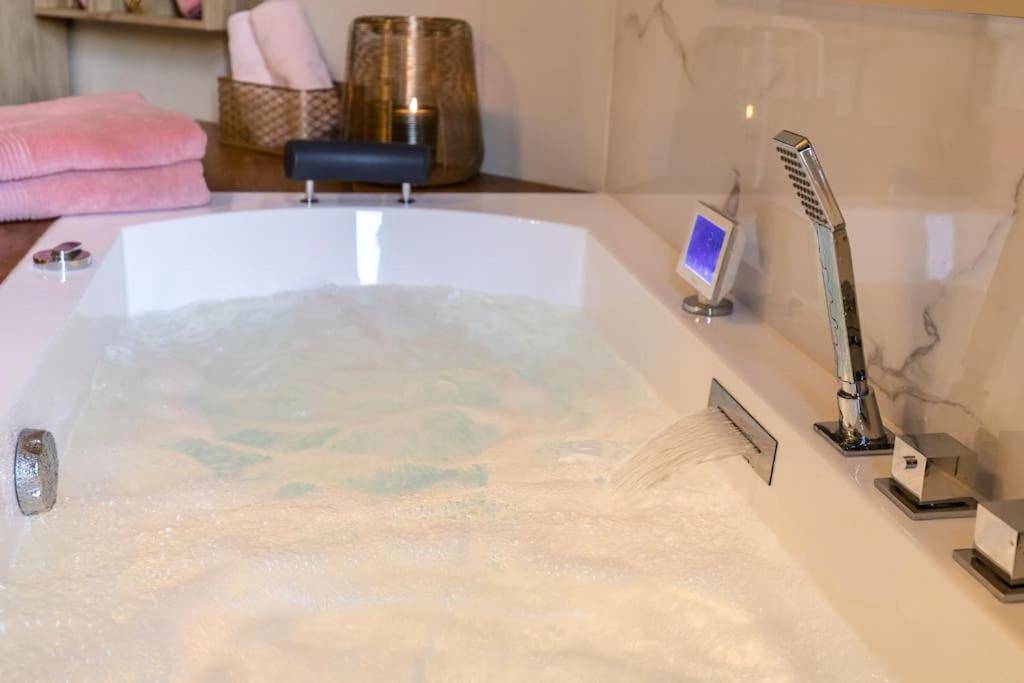 Photo du logement - Appartement de luxe avec Jacuzzi au centre de Metz - Metz