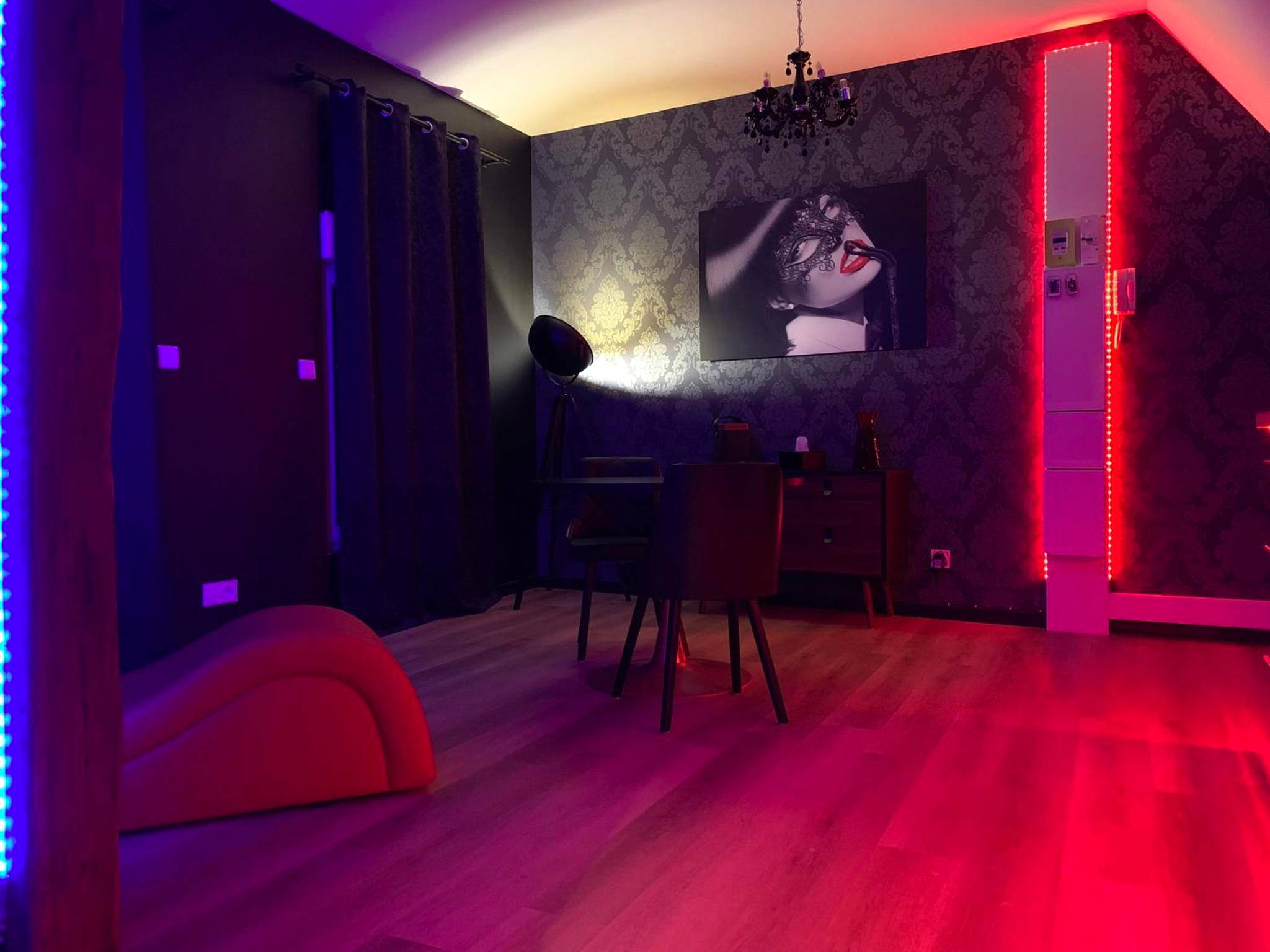 Photo du logement - Love room avec jacuzzi privé - Bonnétable