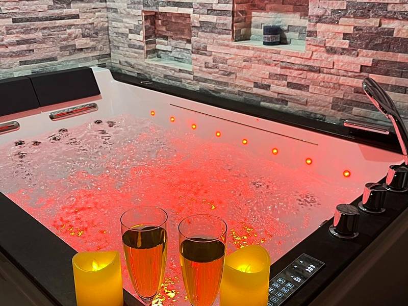 Vue du logement - Superbe appartement privé avec jacuzzi