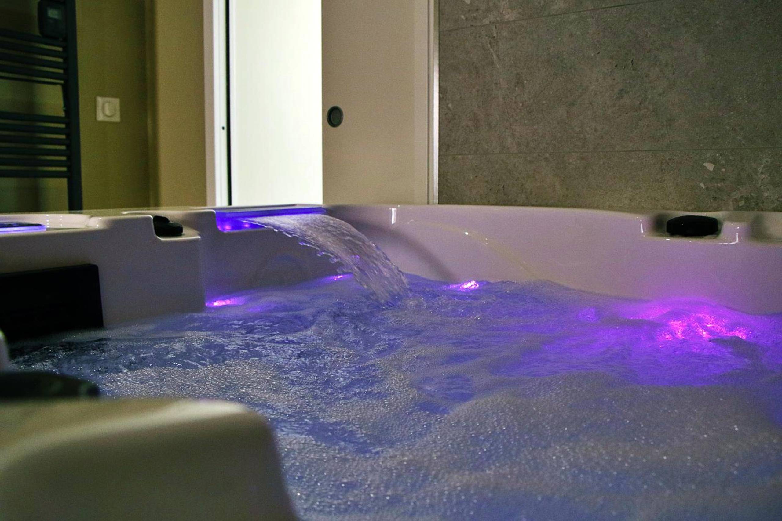 Photo du logement - Appartement luxueux avec Jacuzzi privatif