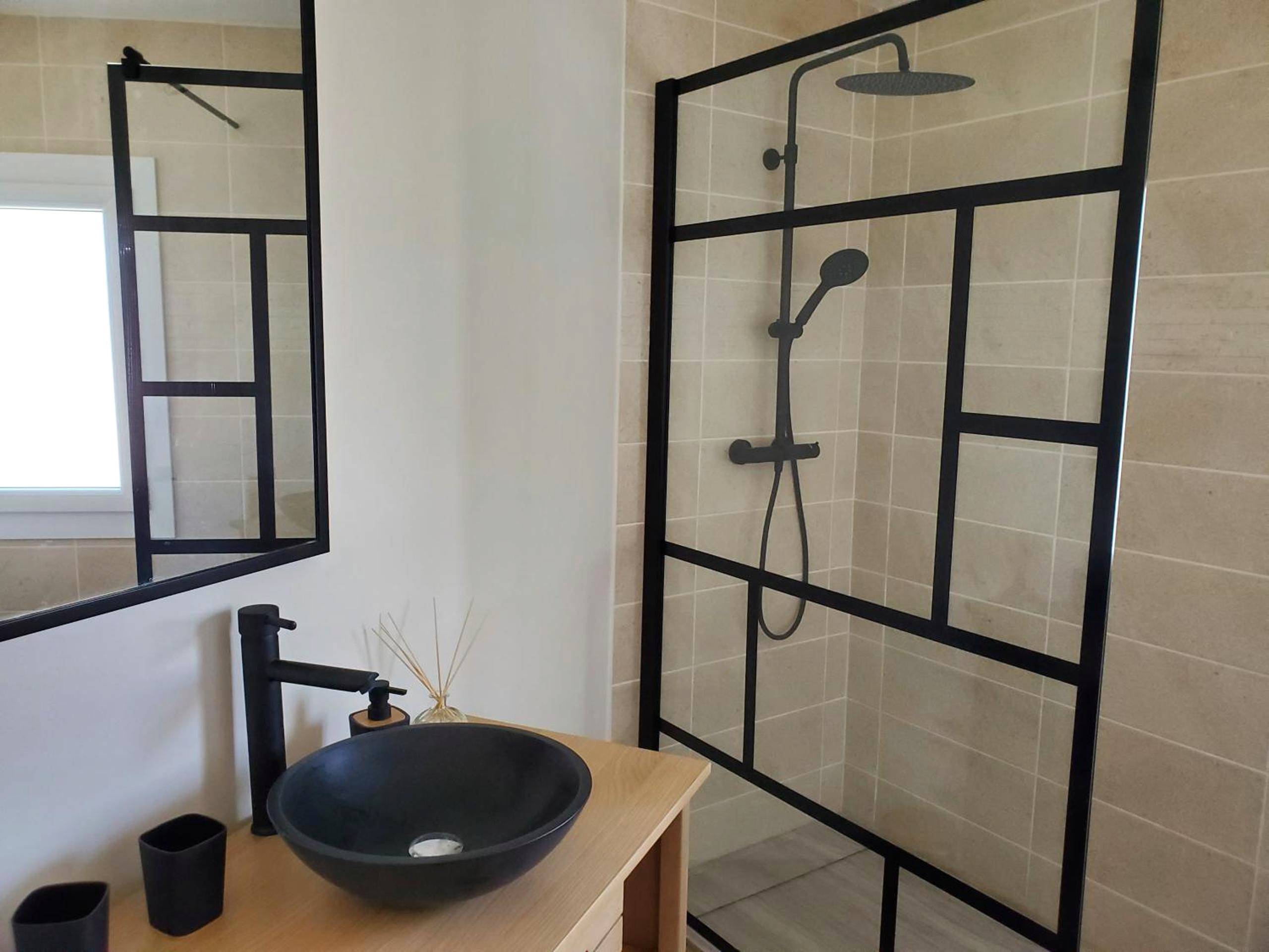 Photo du logement - Jacuzzi privatif dans maison de village au calme - Flaviac